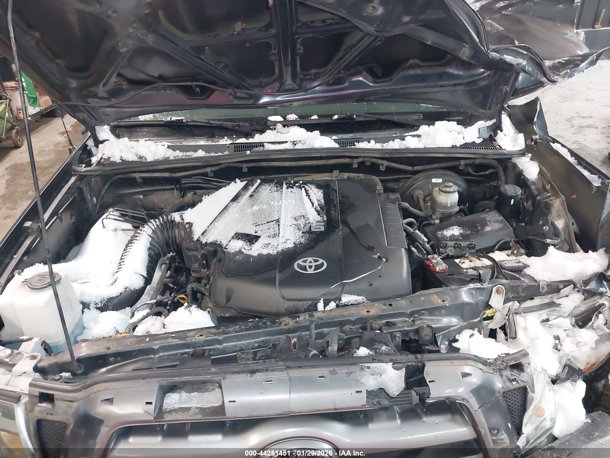 TOYOTA TACOMA image 10