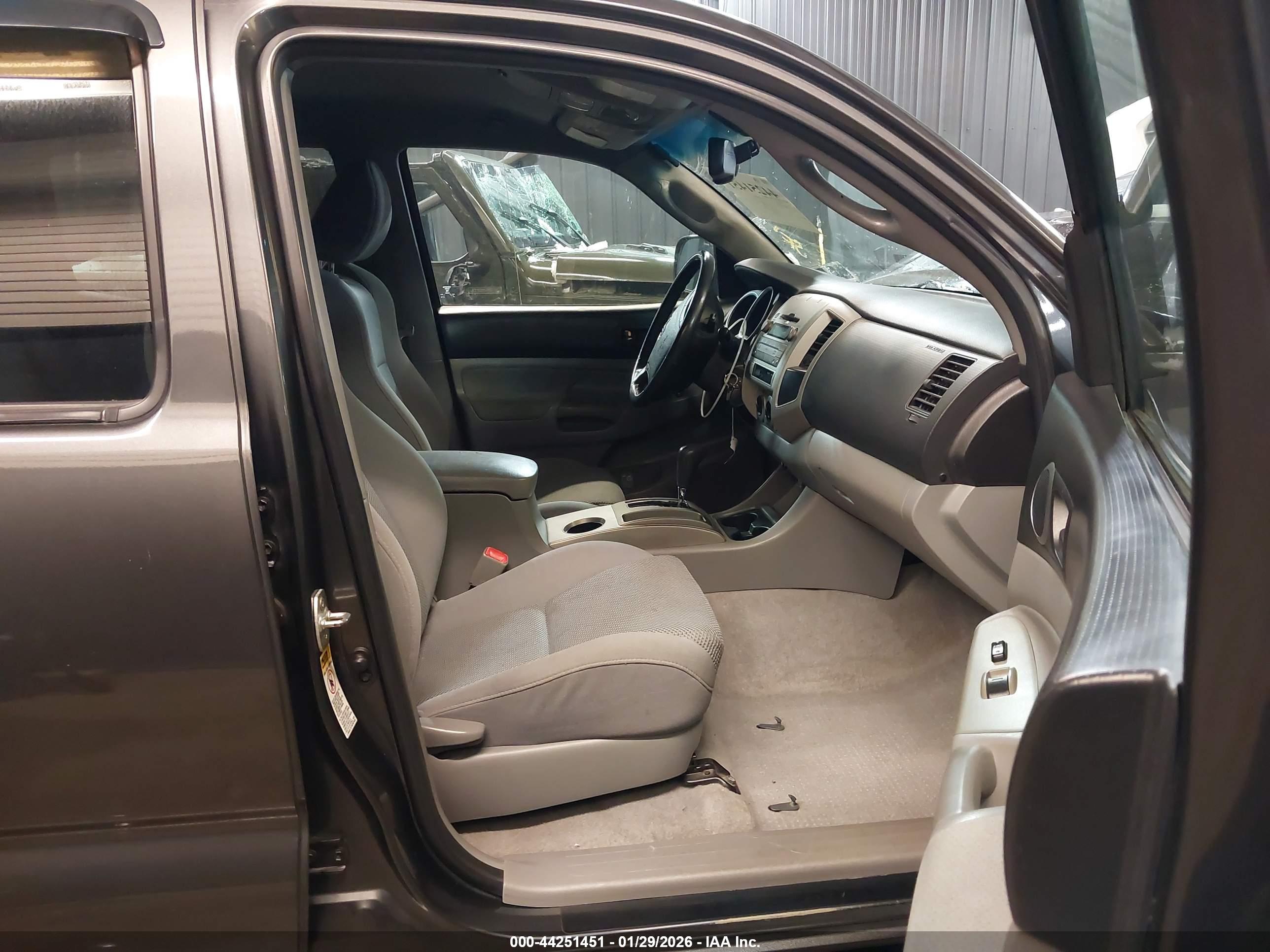 TOYOTA TACOMA image 5