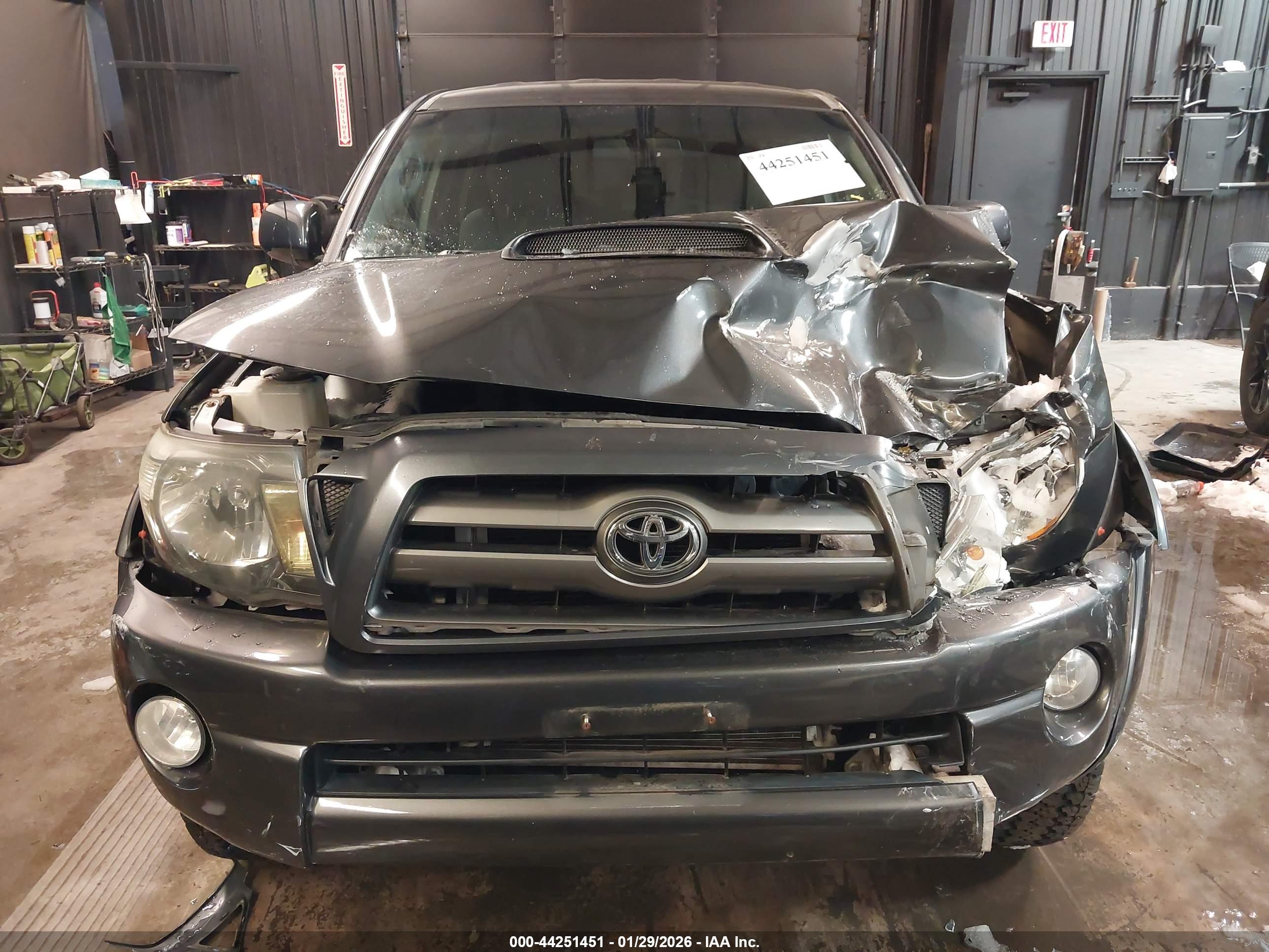 TOYOTA TACOMA image 6