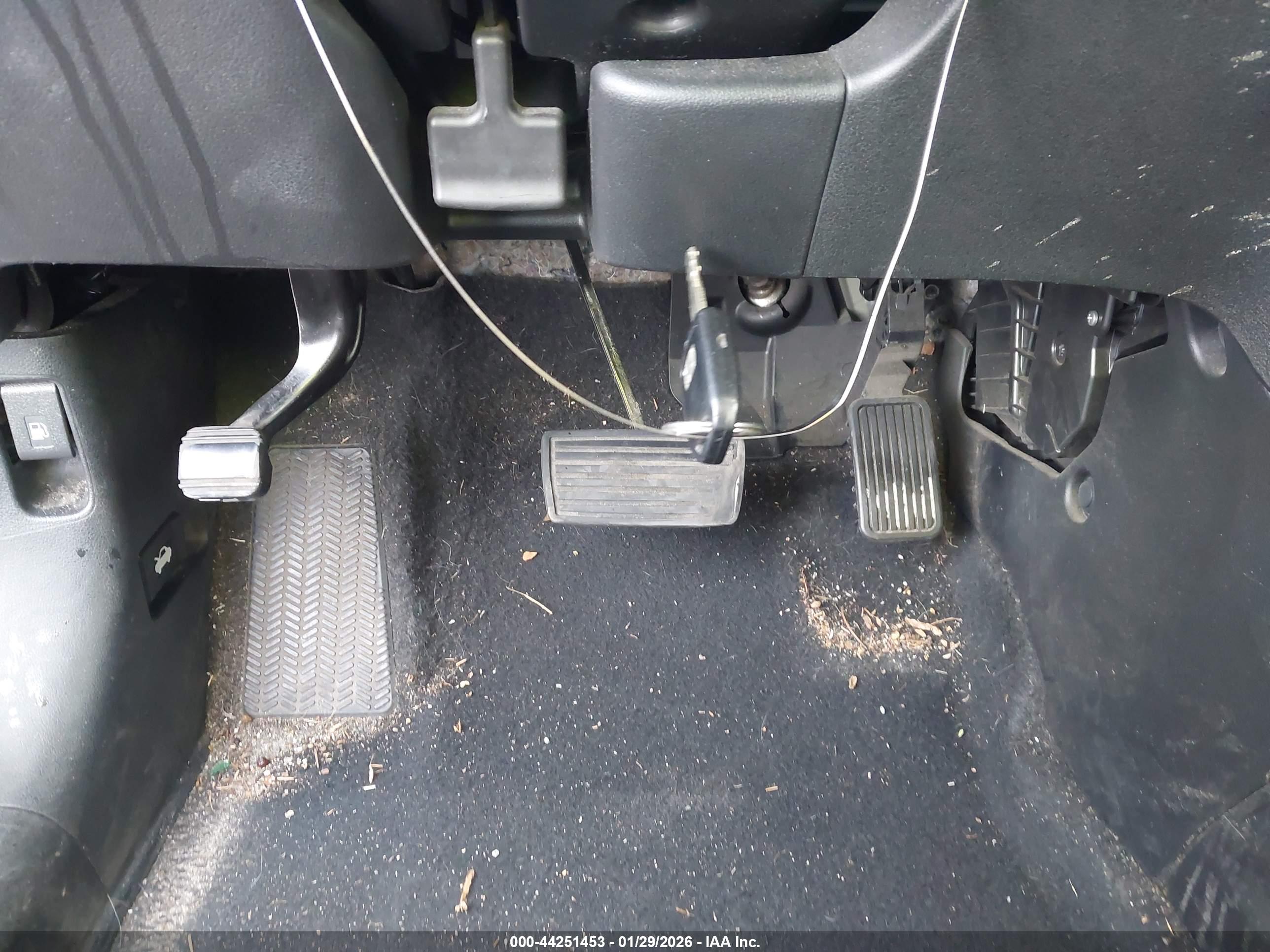 HONDA CR-V image 11
