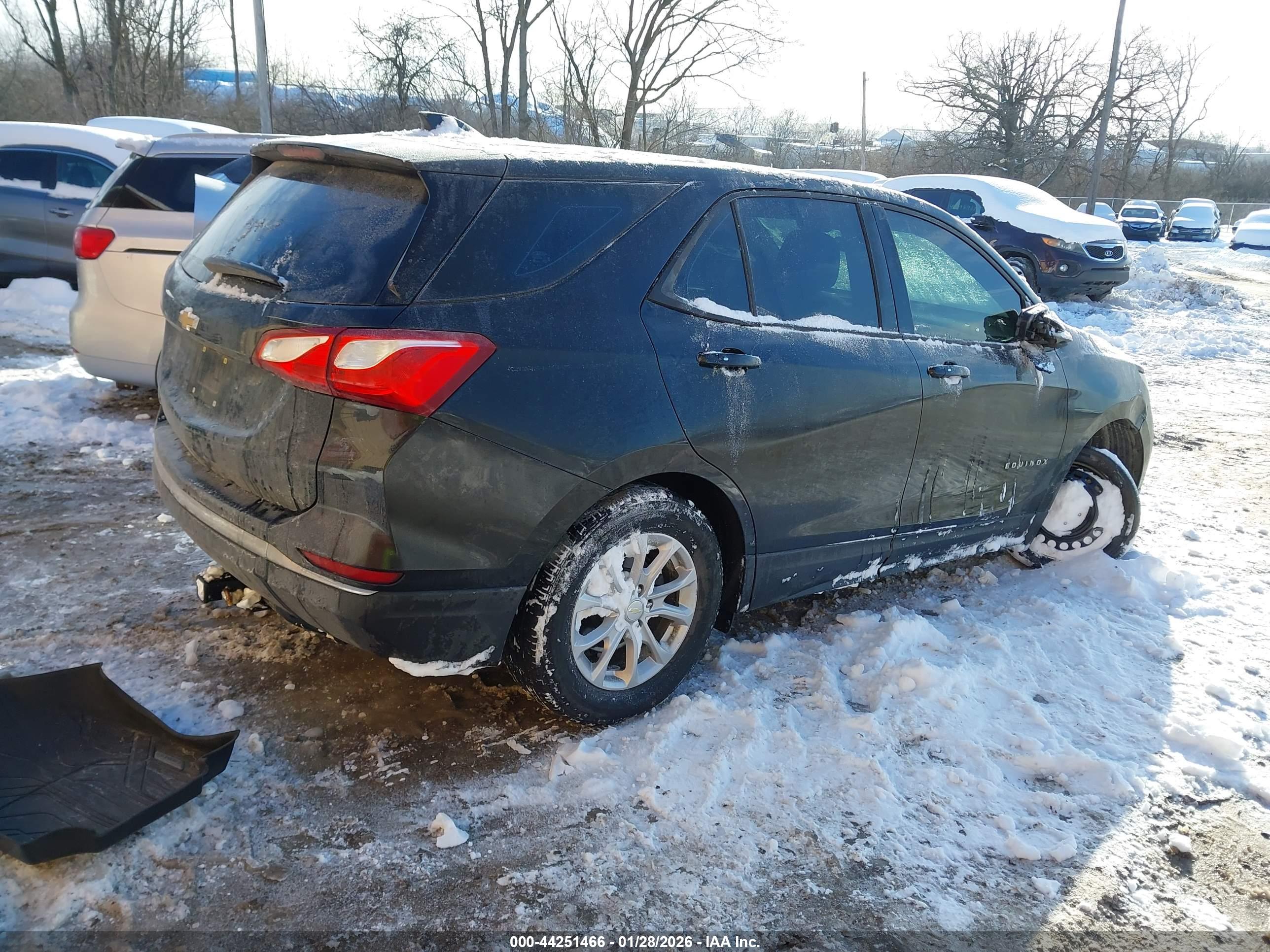 CHEVROLET EQUINOX image 4