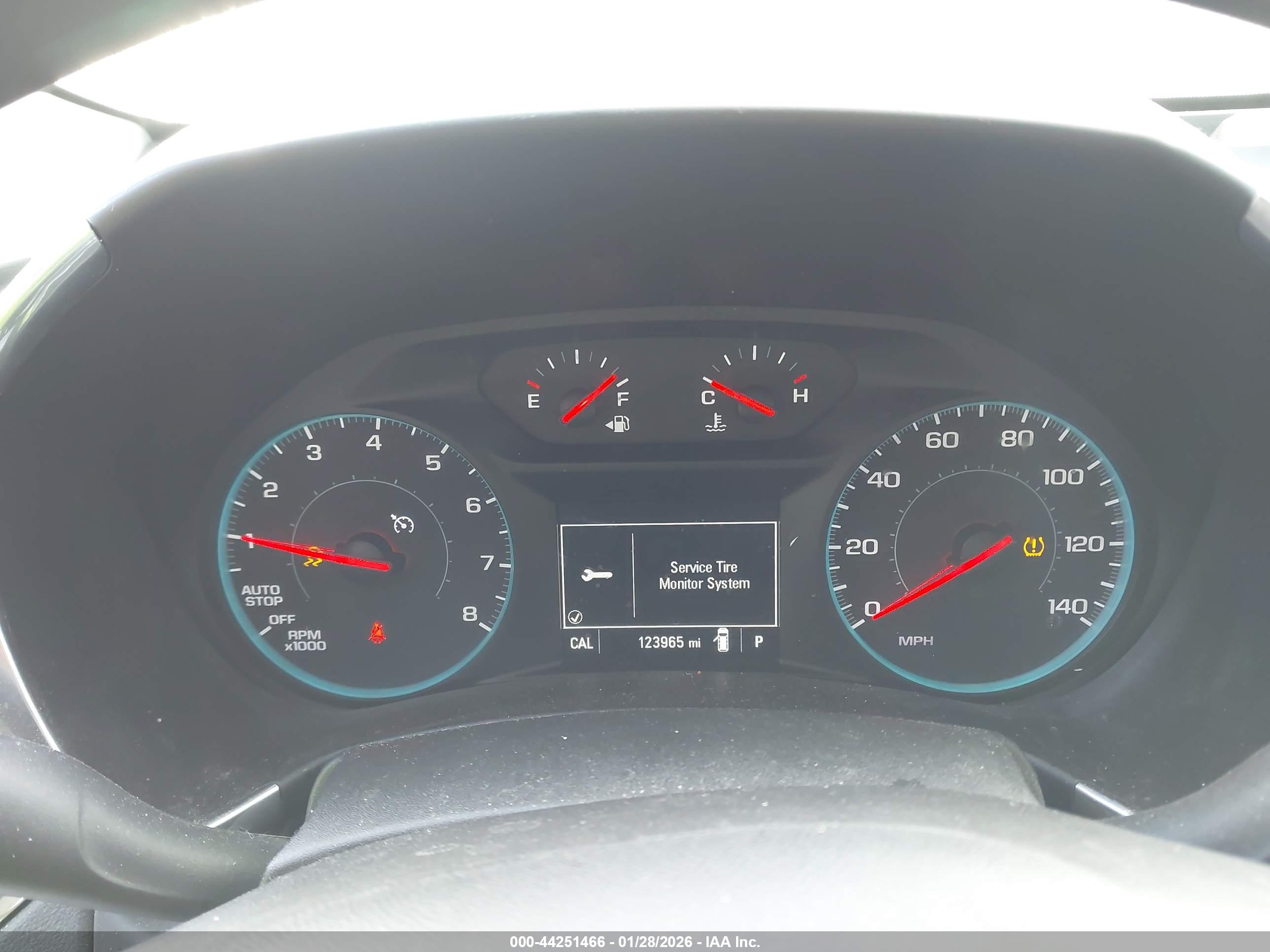 CHEVROLET EQUINOX image 7
