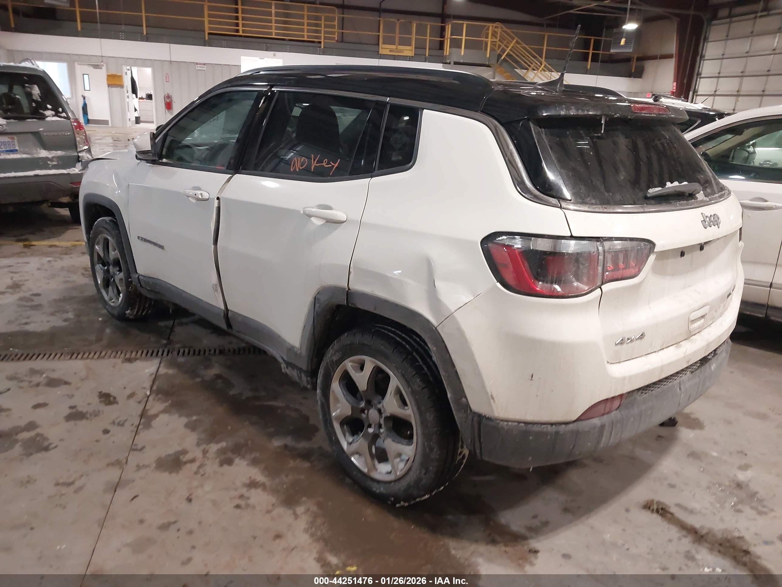 JEEP COMPASS image 3