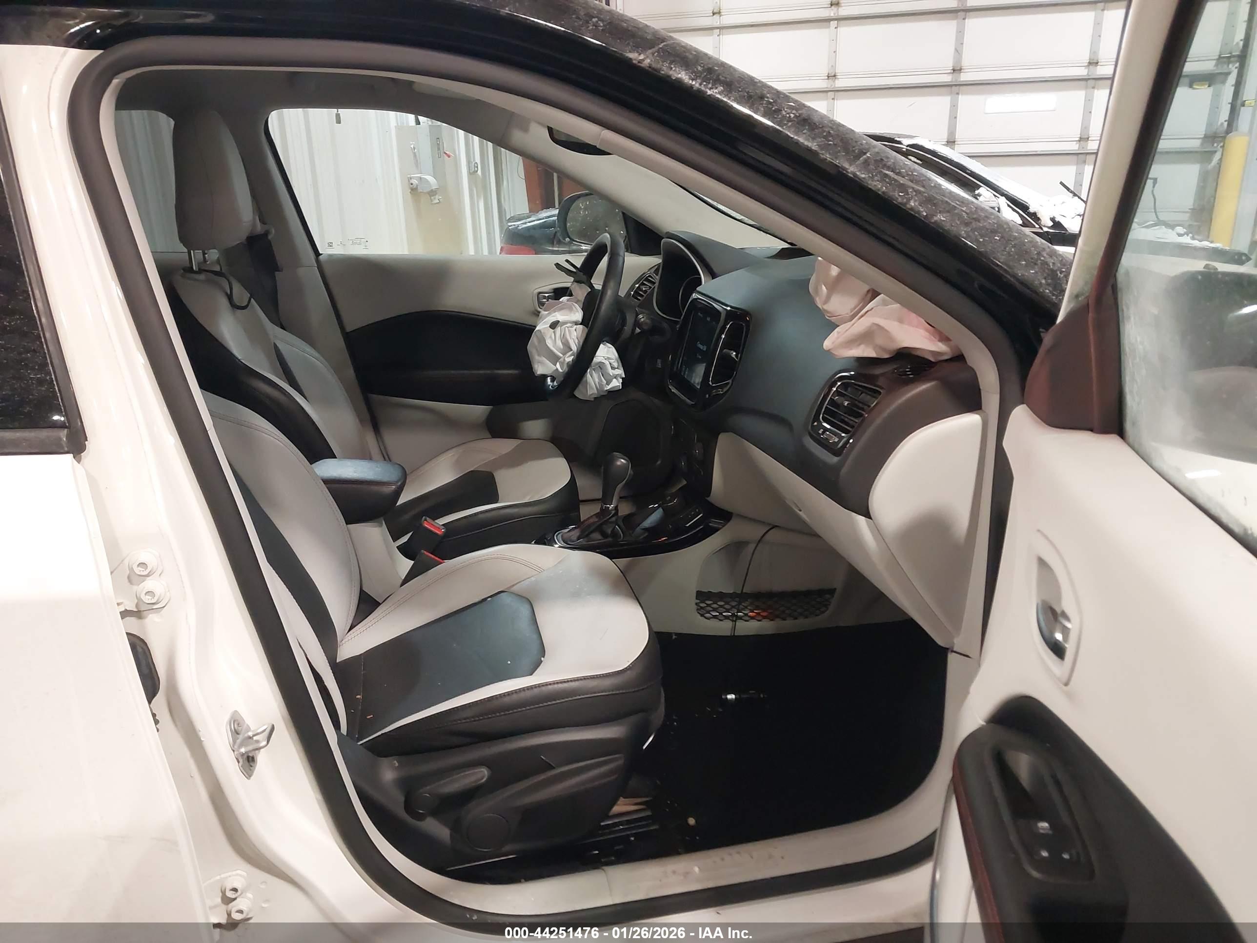 JEEP COMPASS image 5