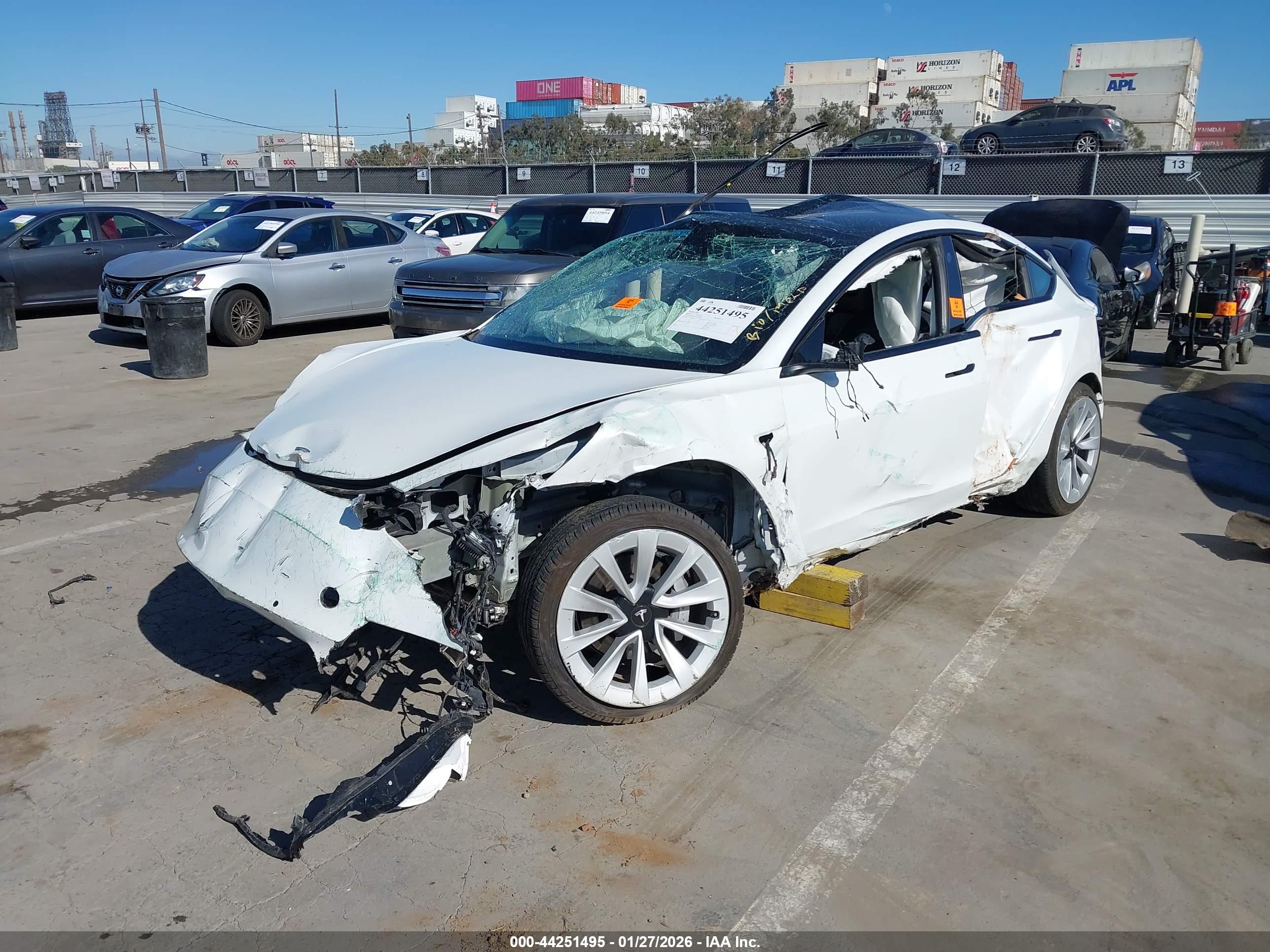 TESLA MODEL image 2