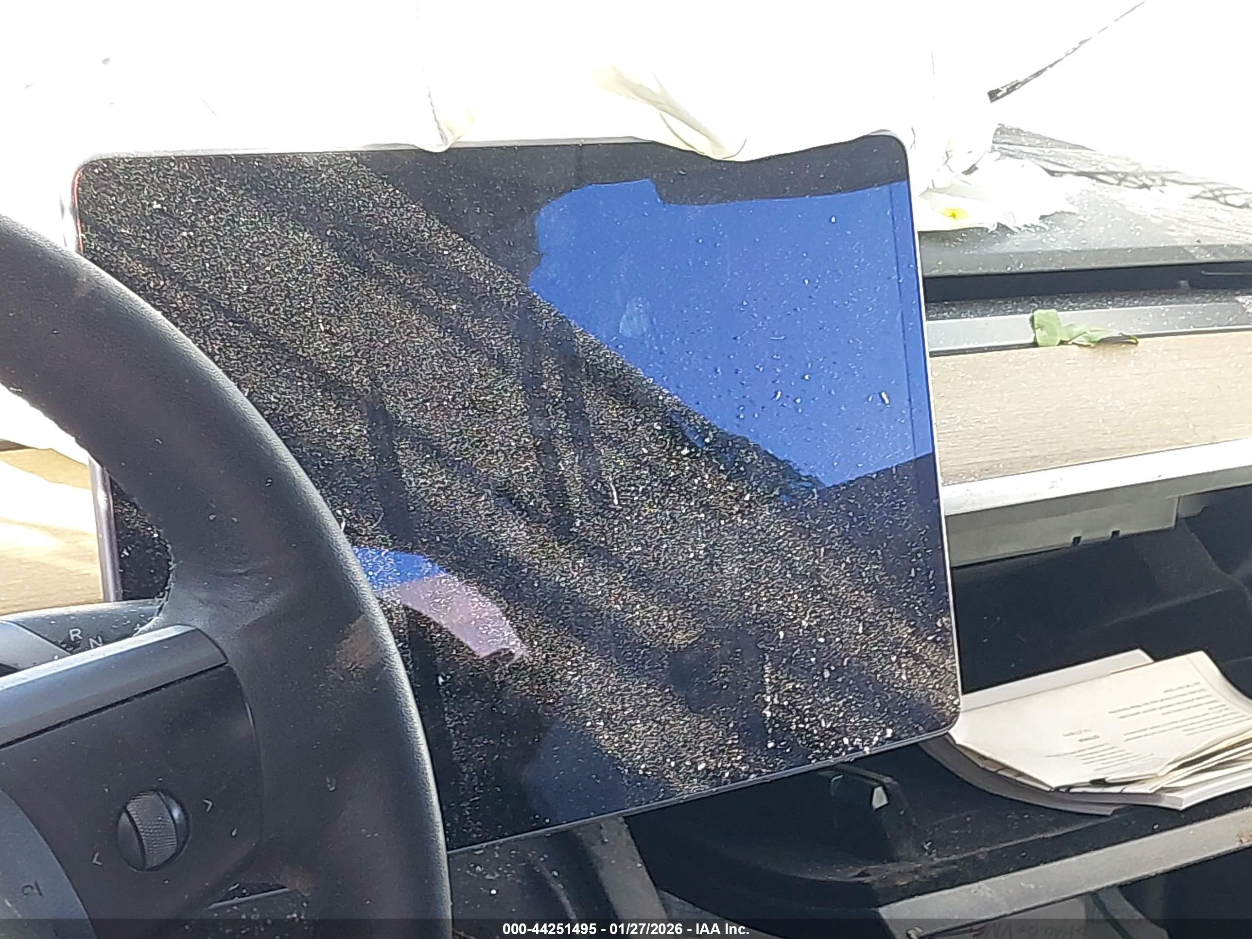TESLA MODEL image 7
