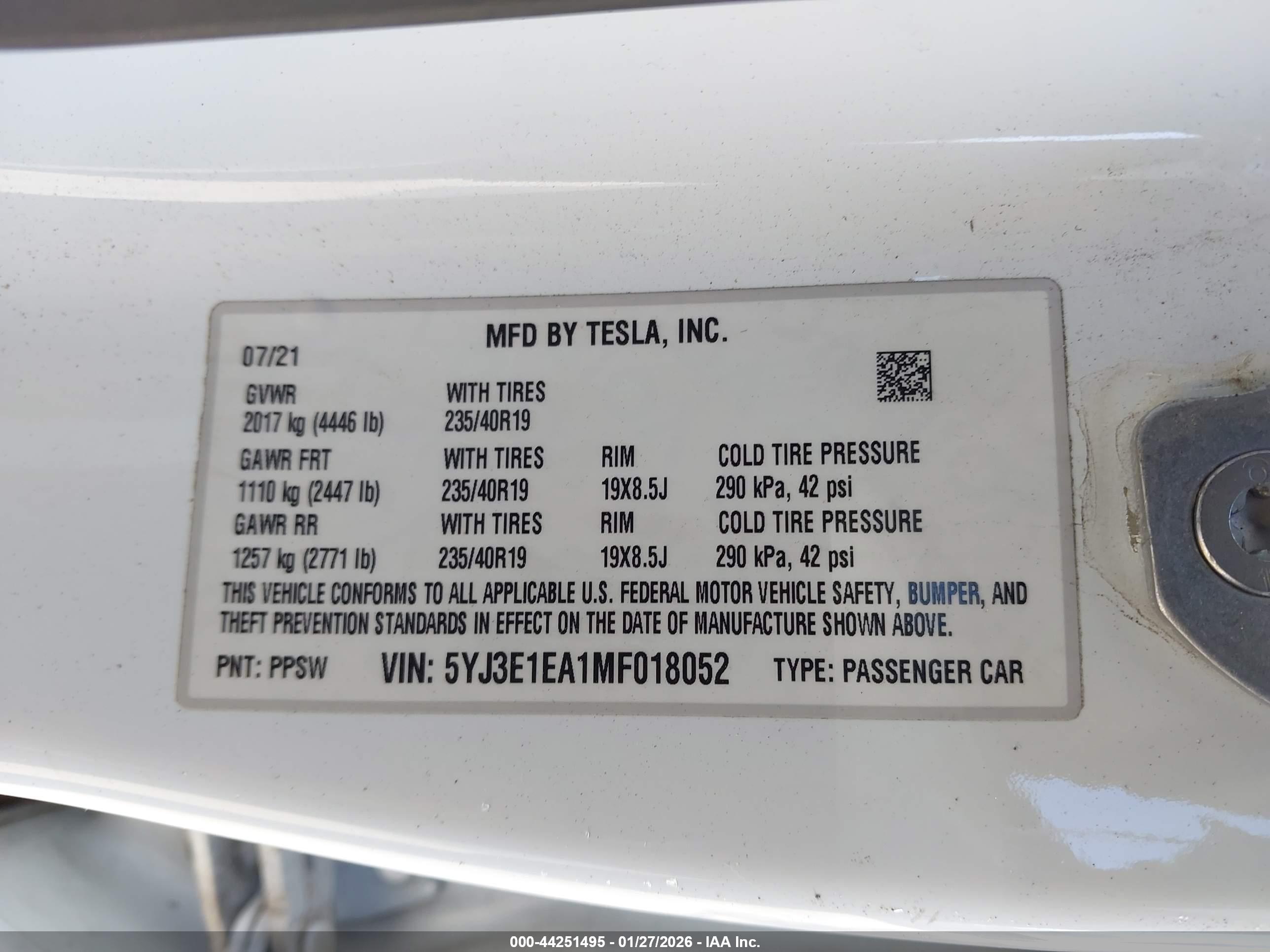 TESLA MODEL image 9