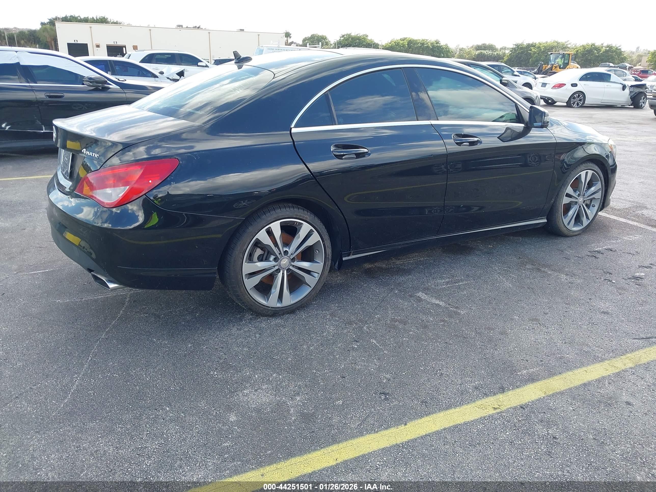 MERCEDES-BENZ CLA image 4