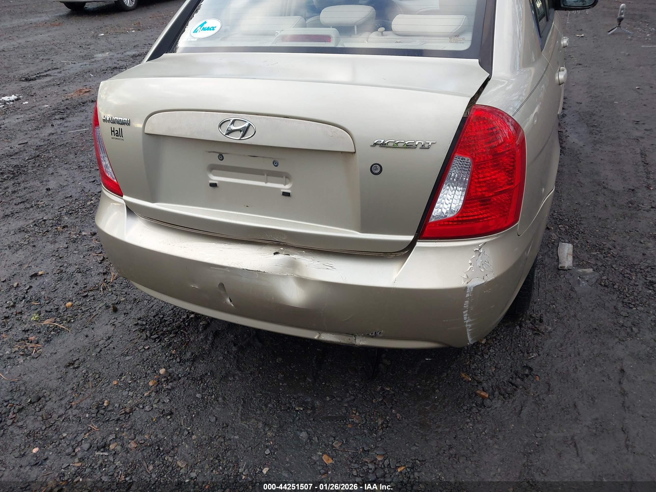 HYUNDAI ACCENT image 6