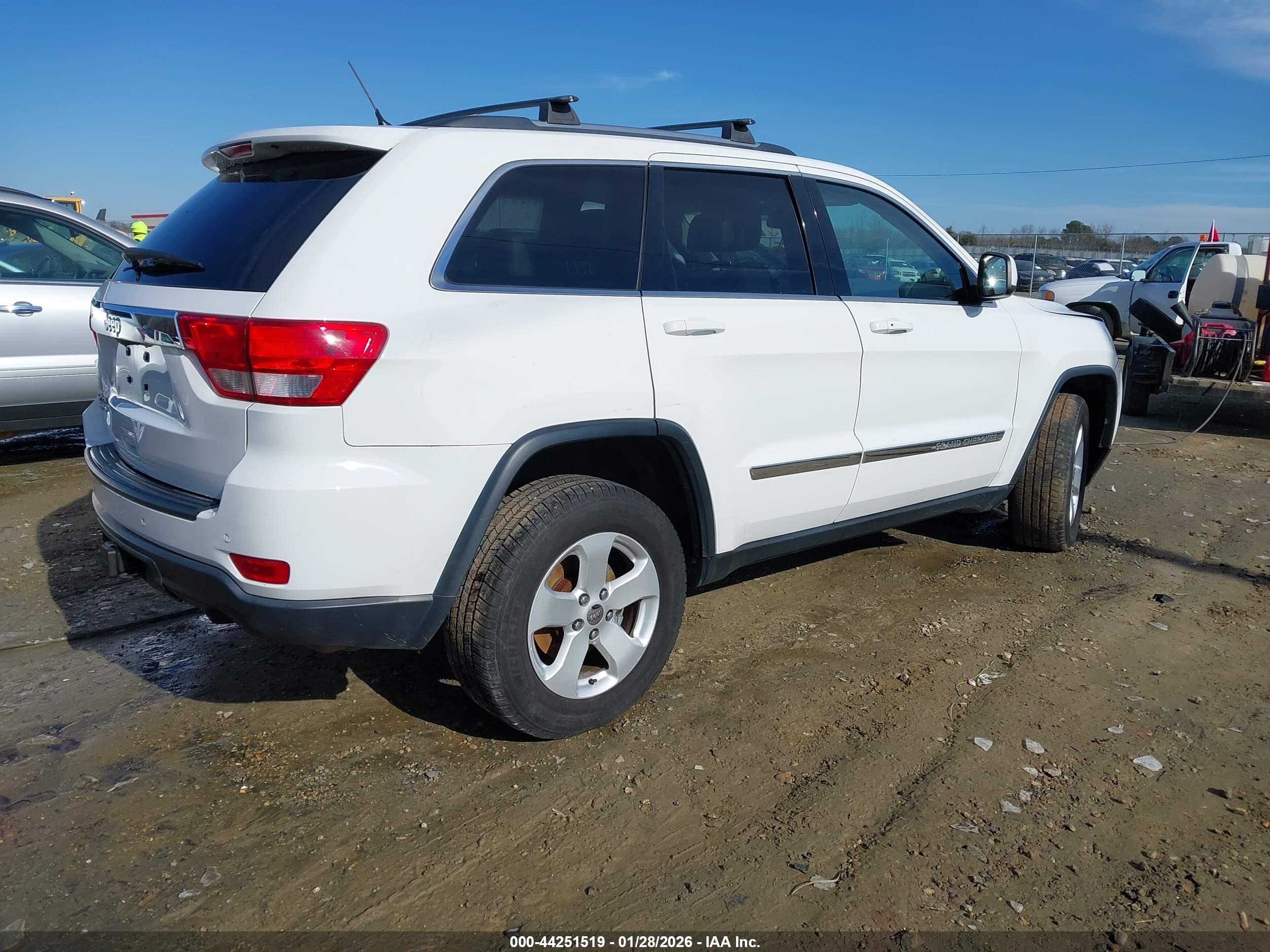 JEEP GRAND image 4