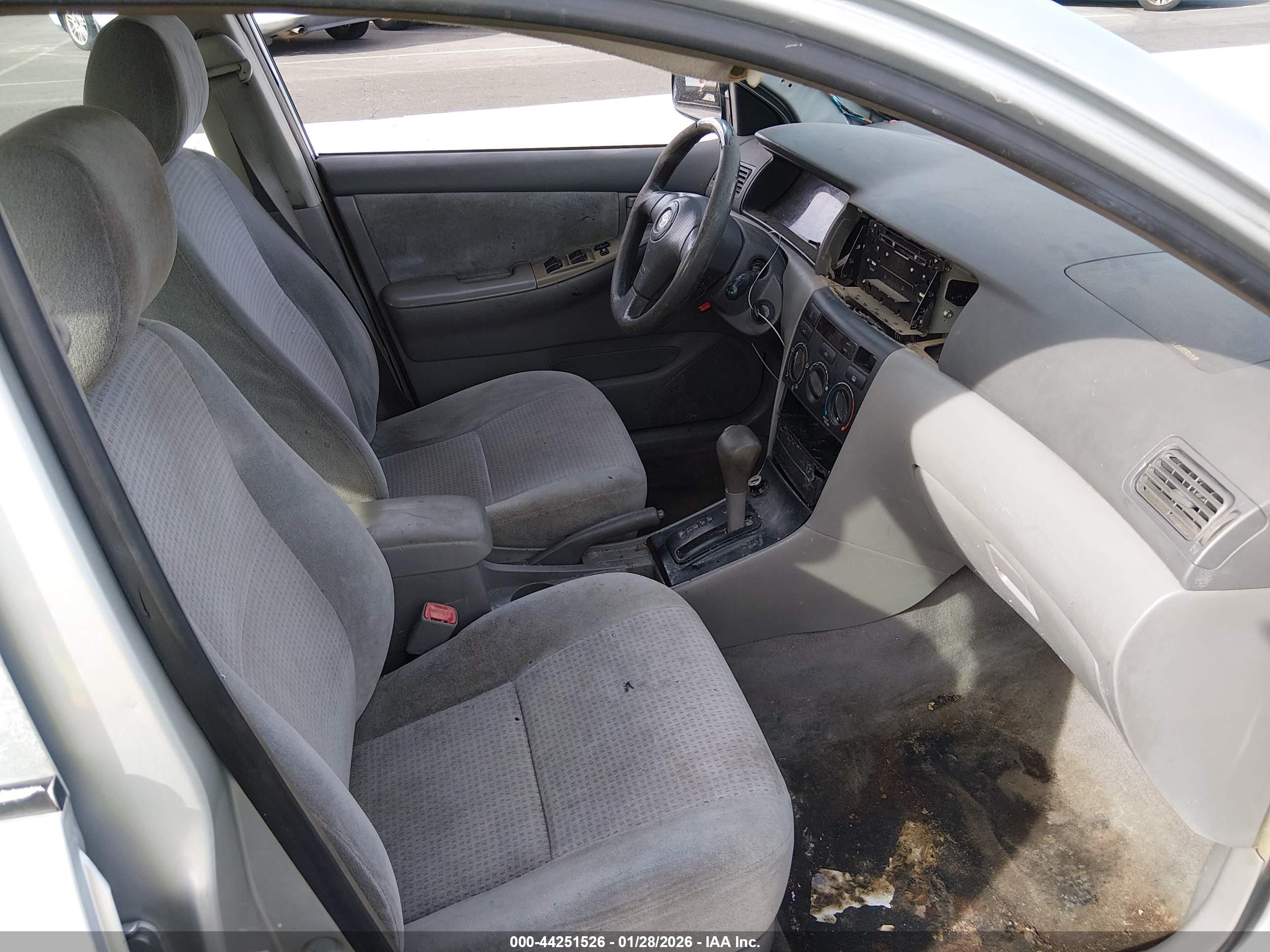 TOYOTA COROLLA image 5