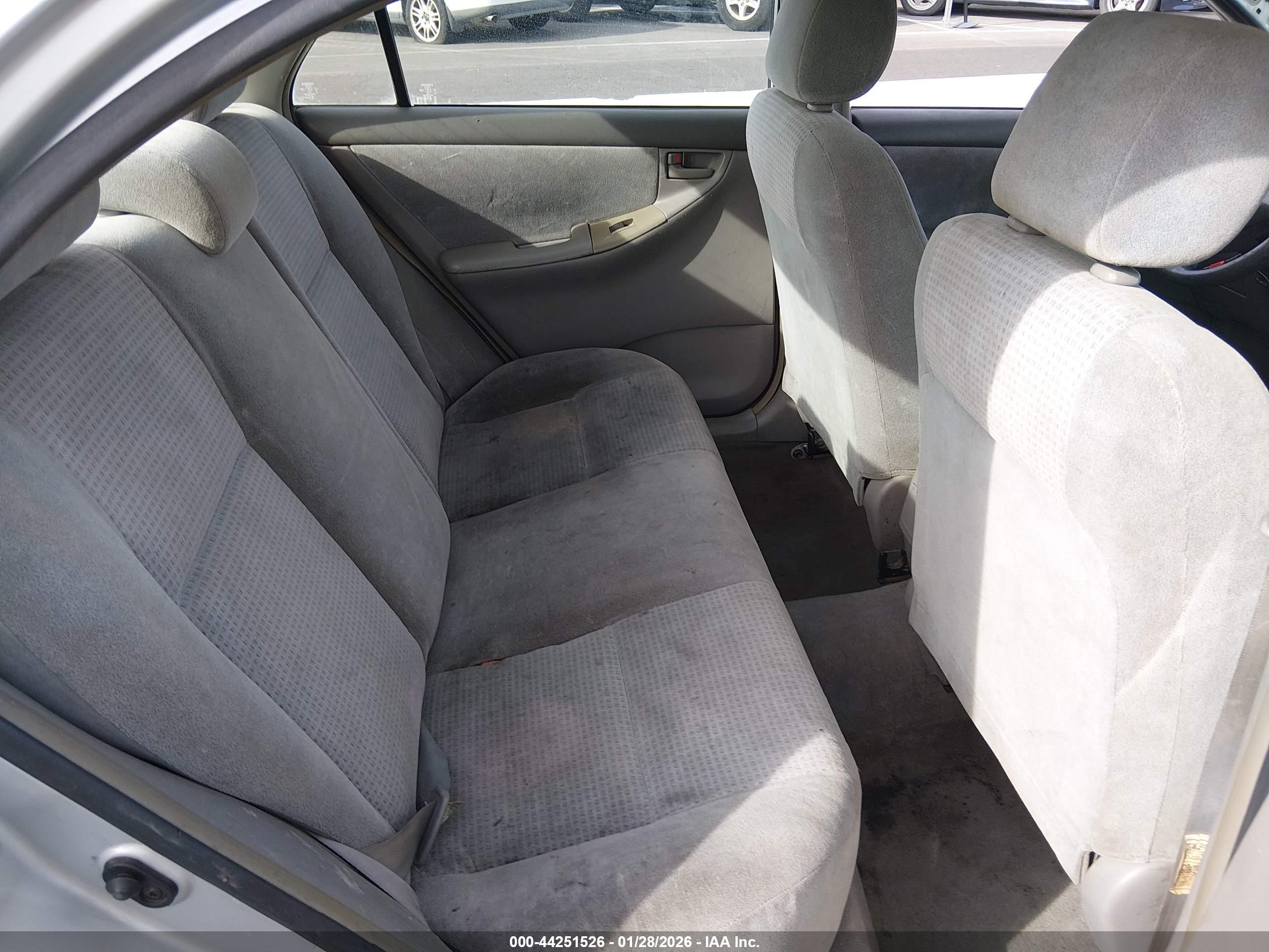 TOYOTA COROLLA image 8