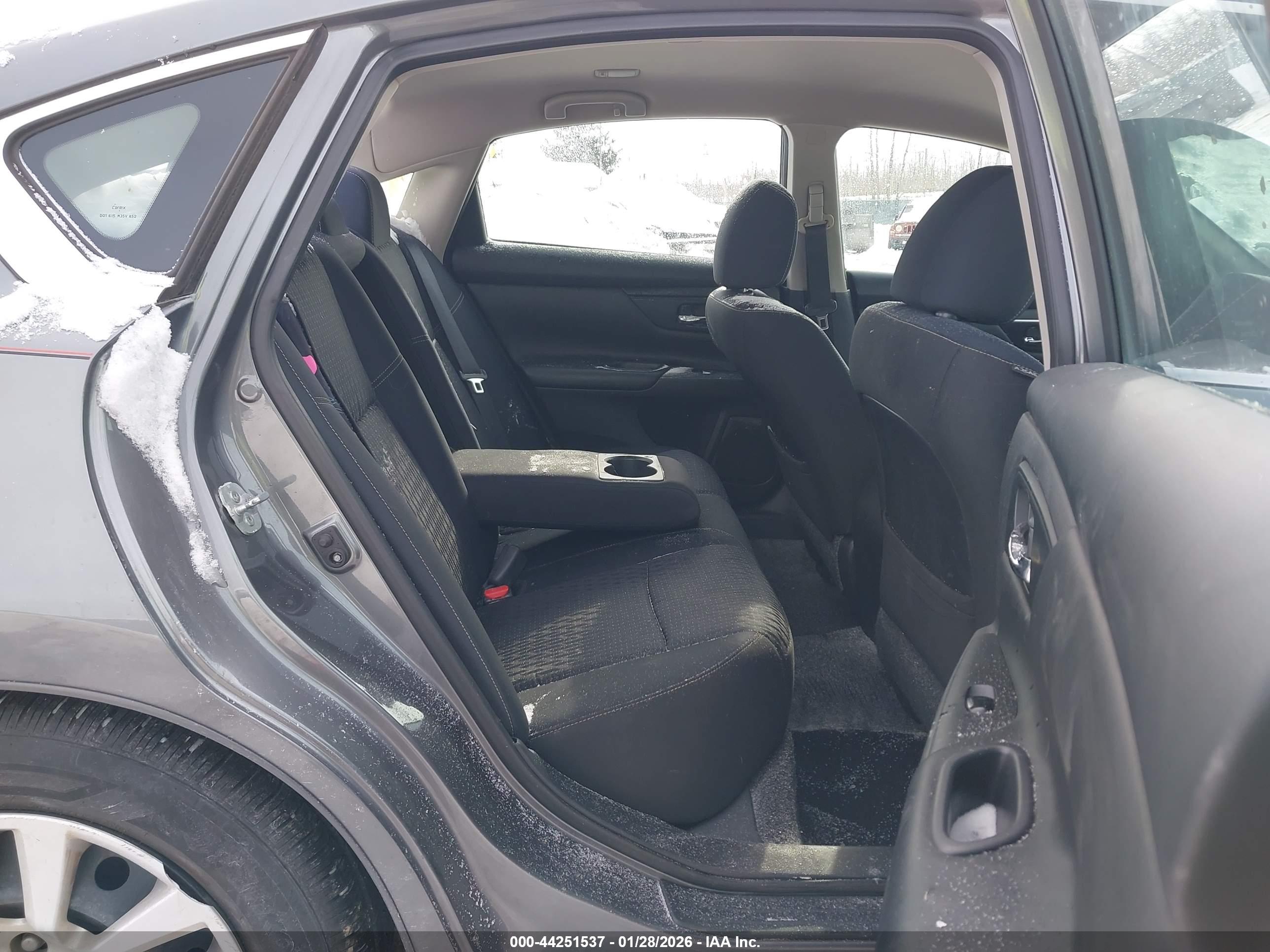 NISSAN ALTIMA image 8