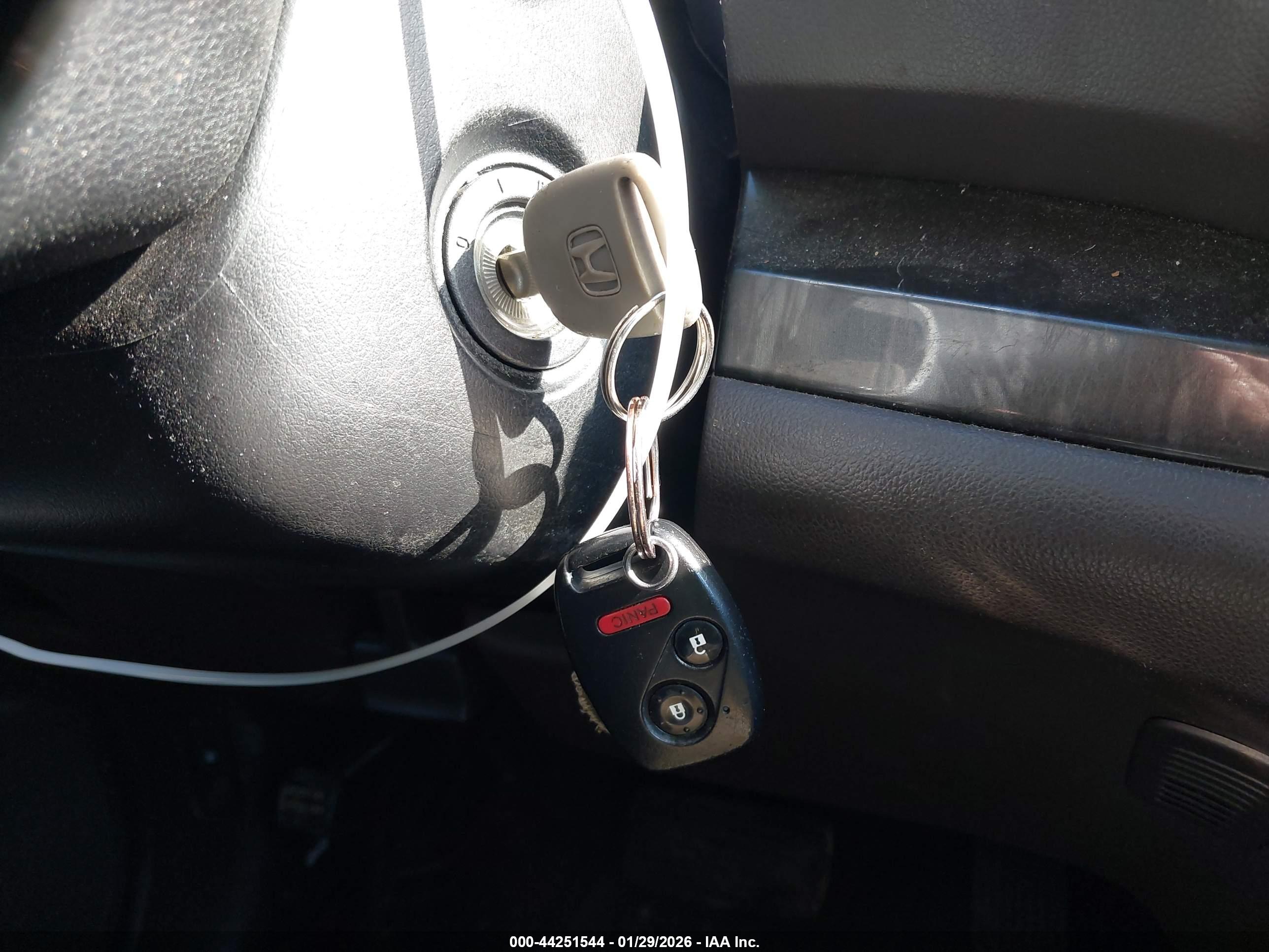 HONDA CR-V image 11