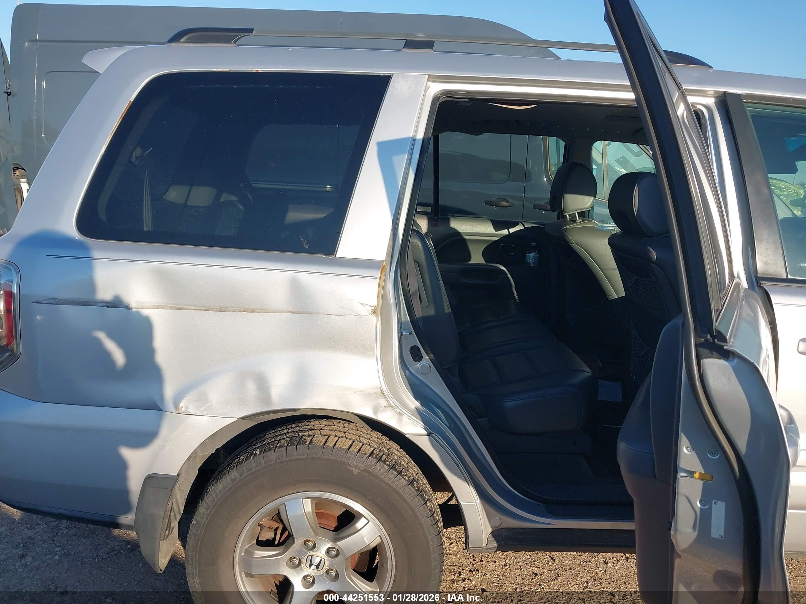 HONDA PILOT image 8