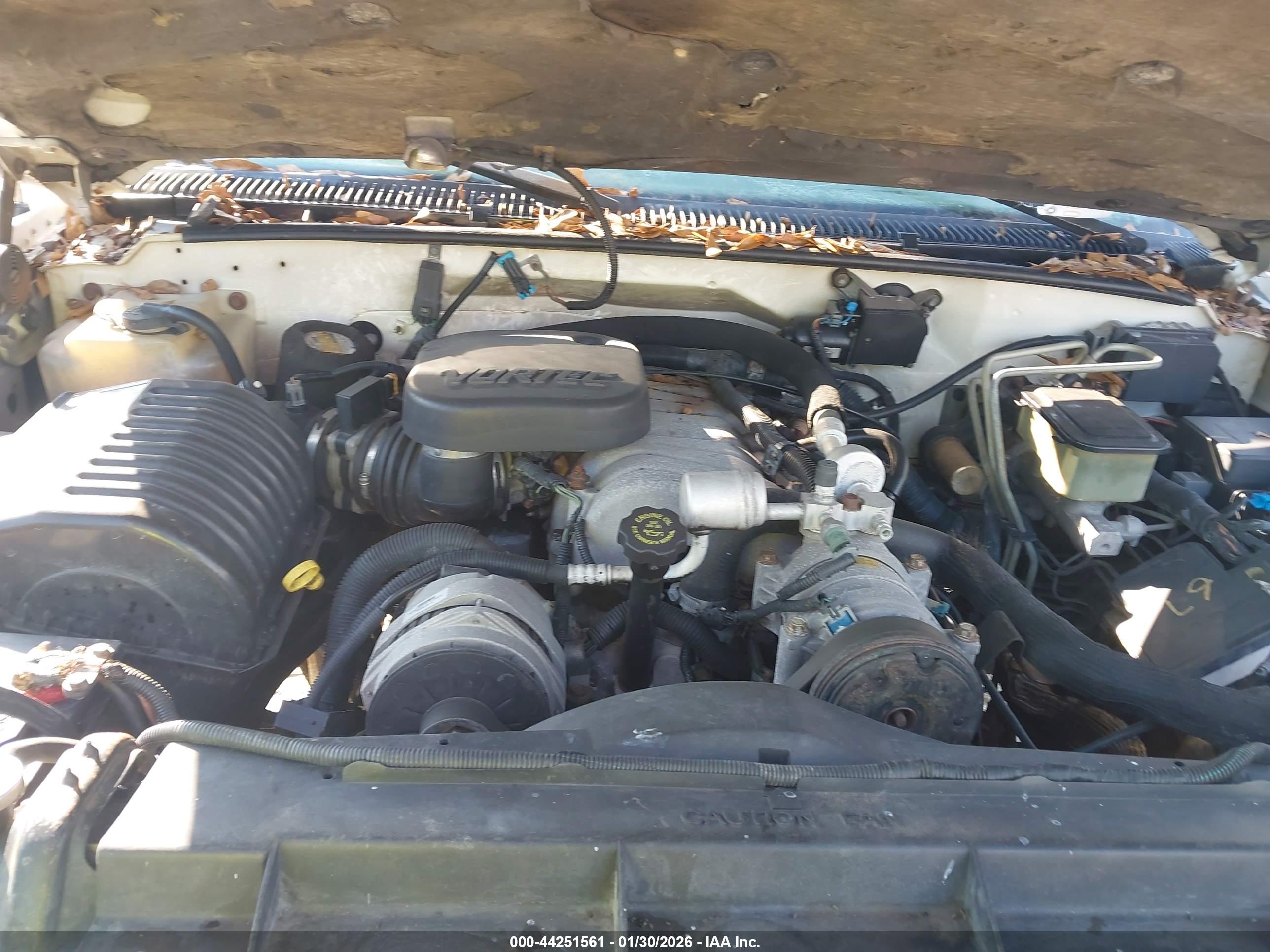 CHEVROLET K3500 image 10