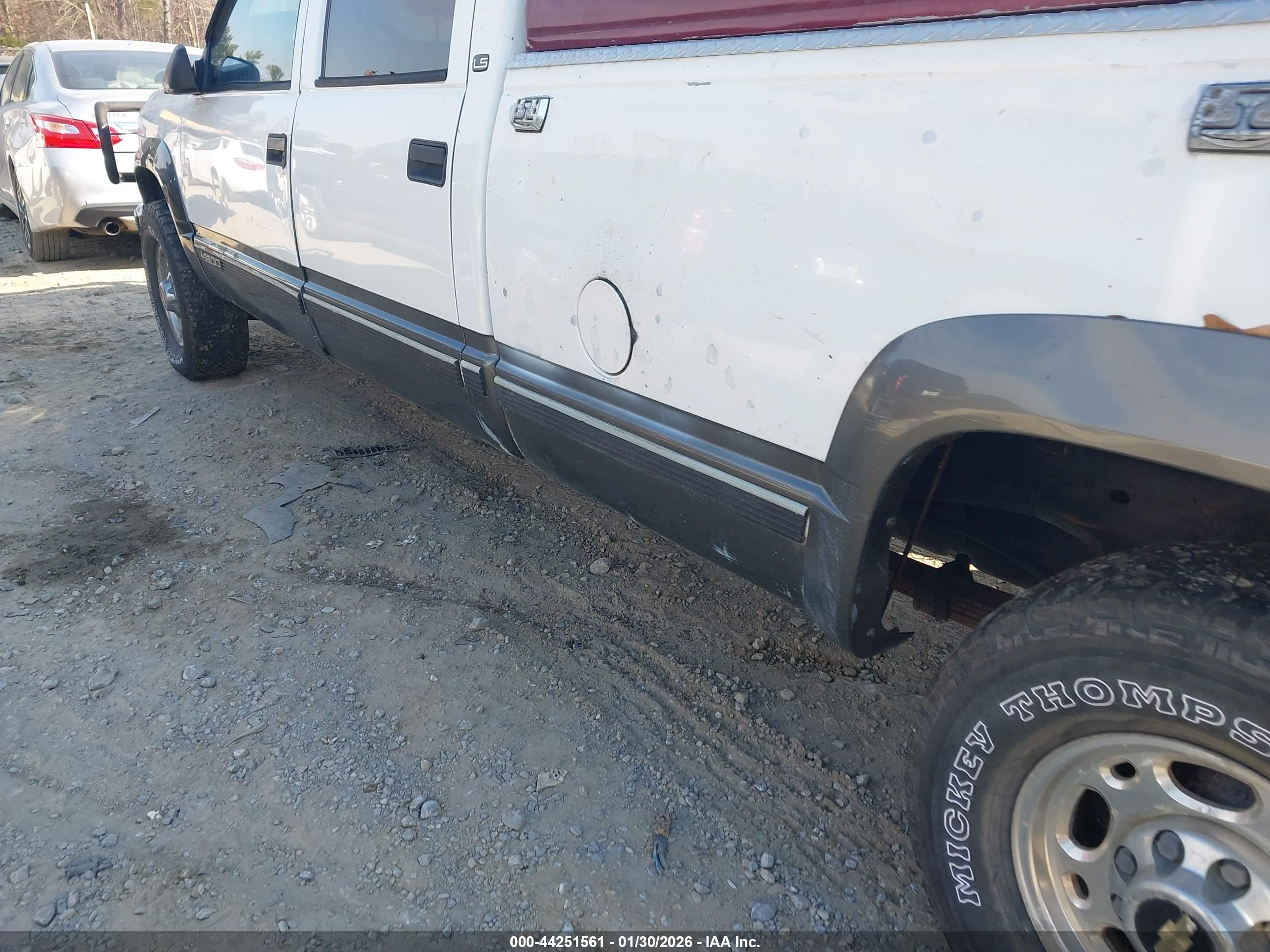 CHEVROLET K3500 image 6