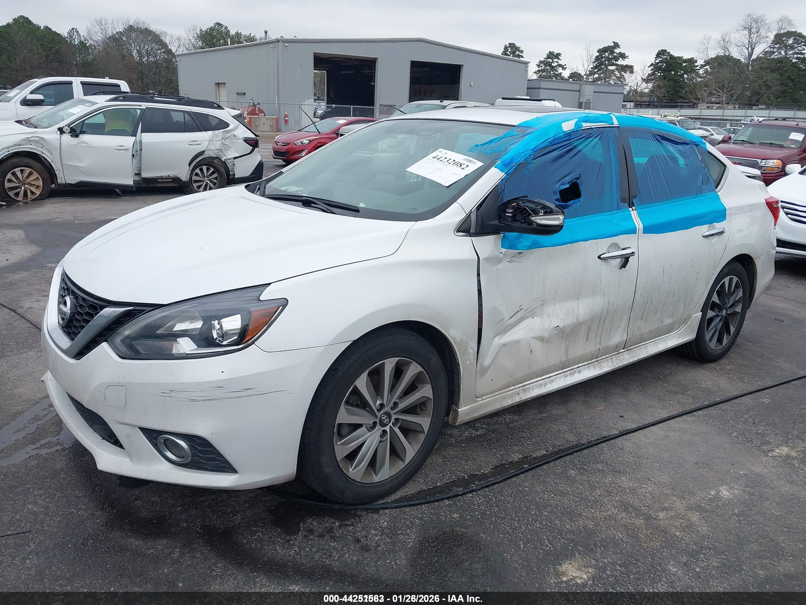 NISSAN SENTRA image 2