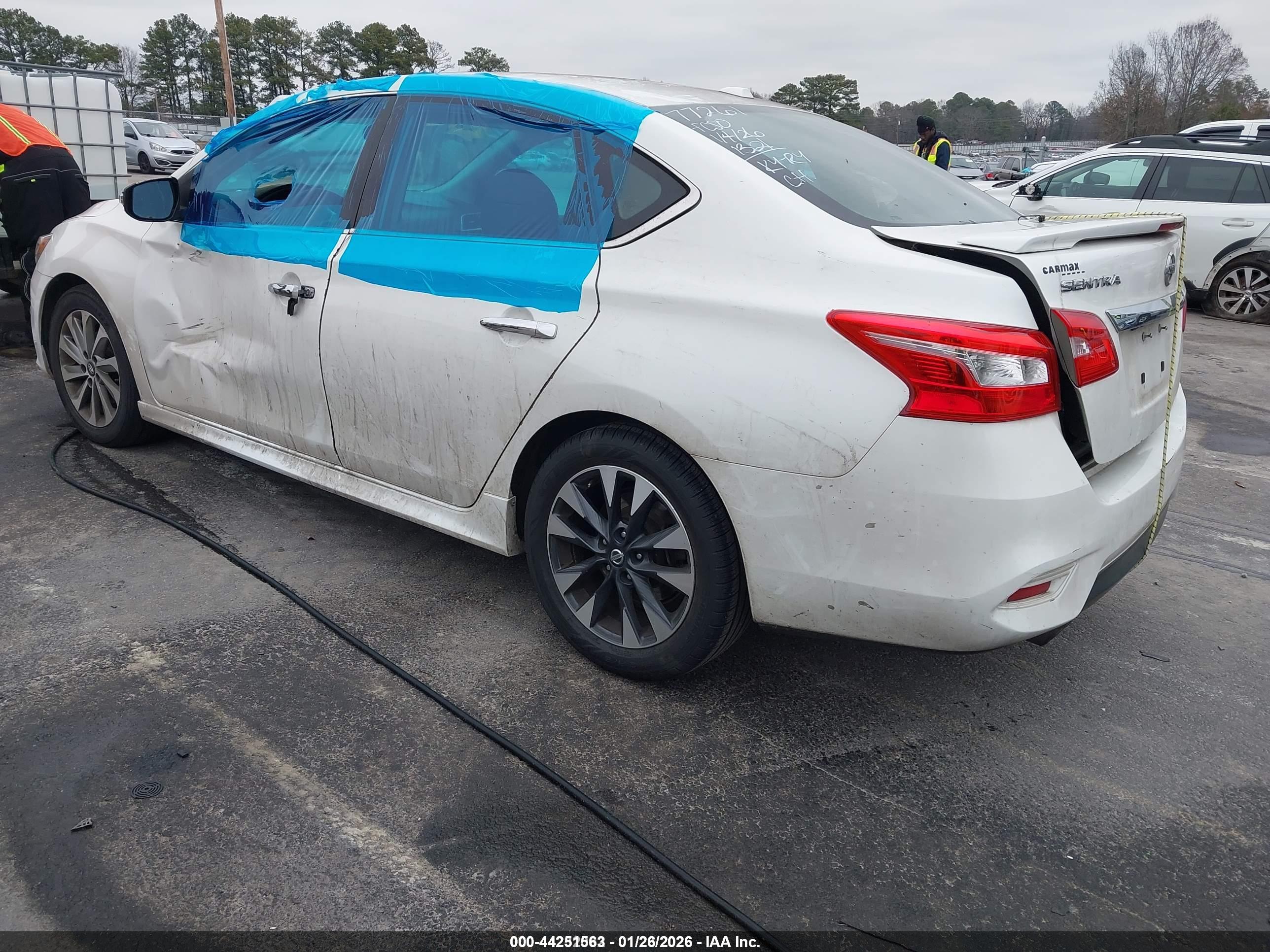 NISSAN SENTRA image 3