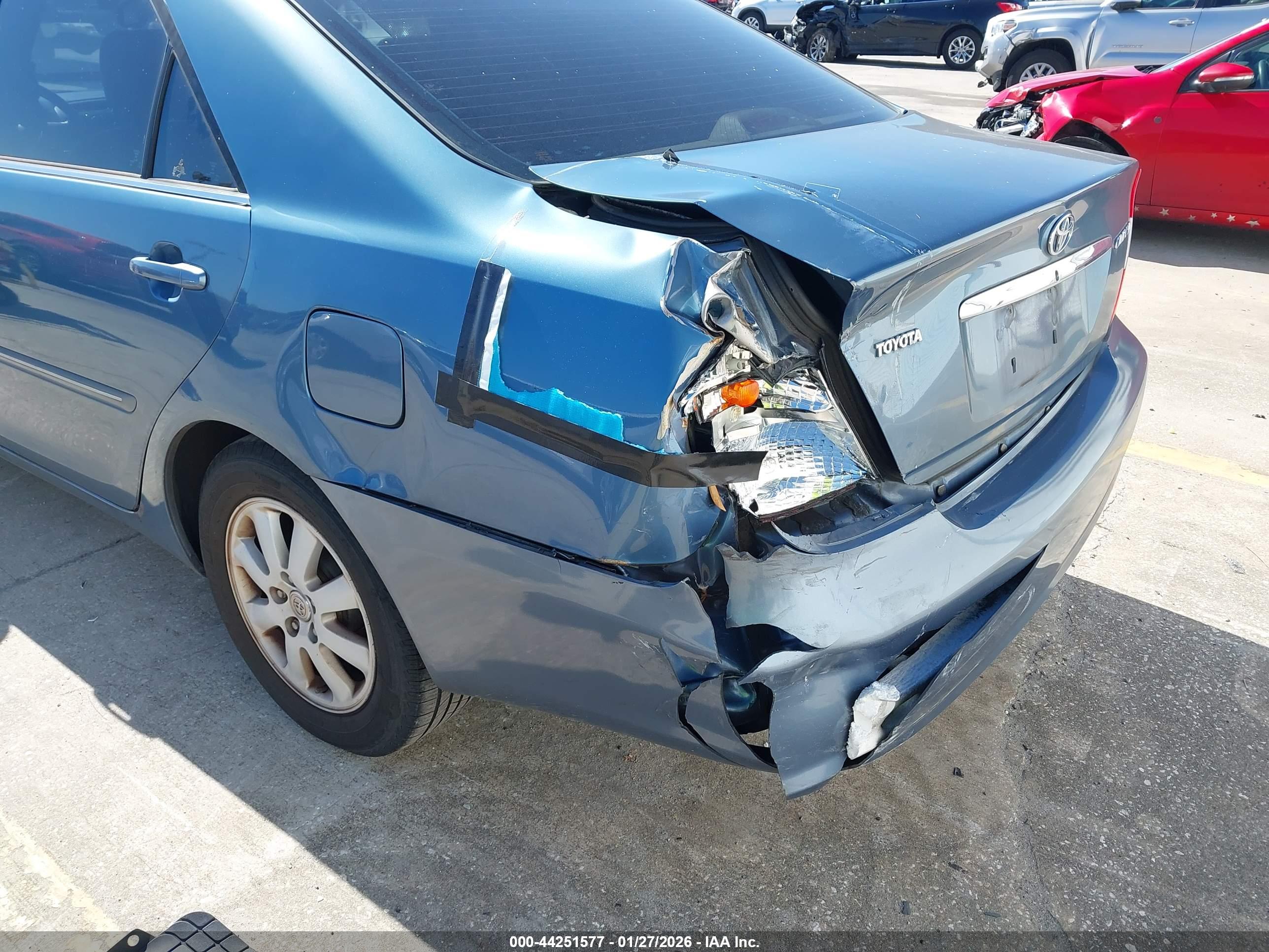 TOYOTA CAMRY image 6