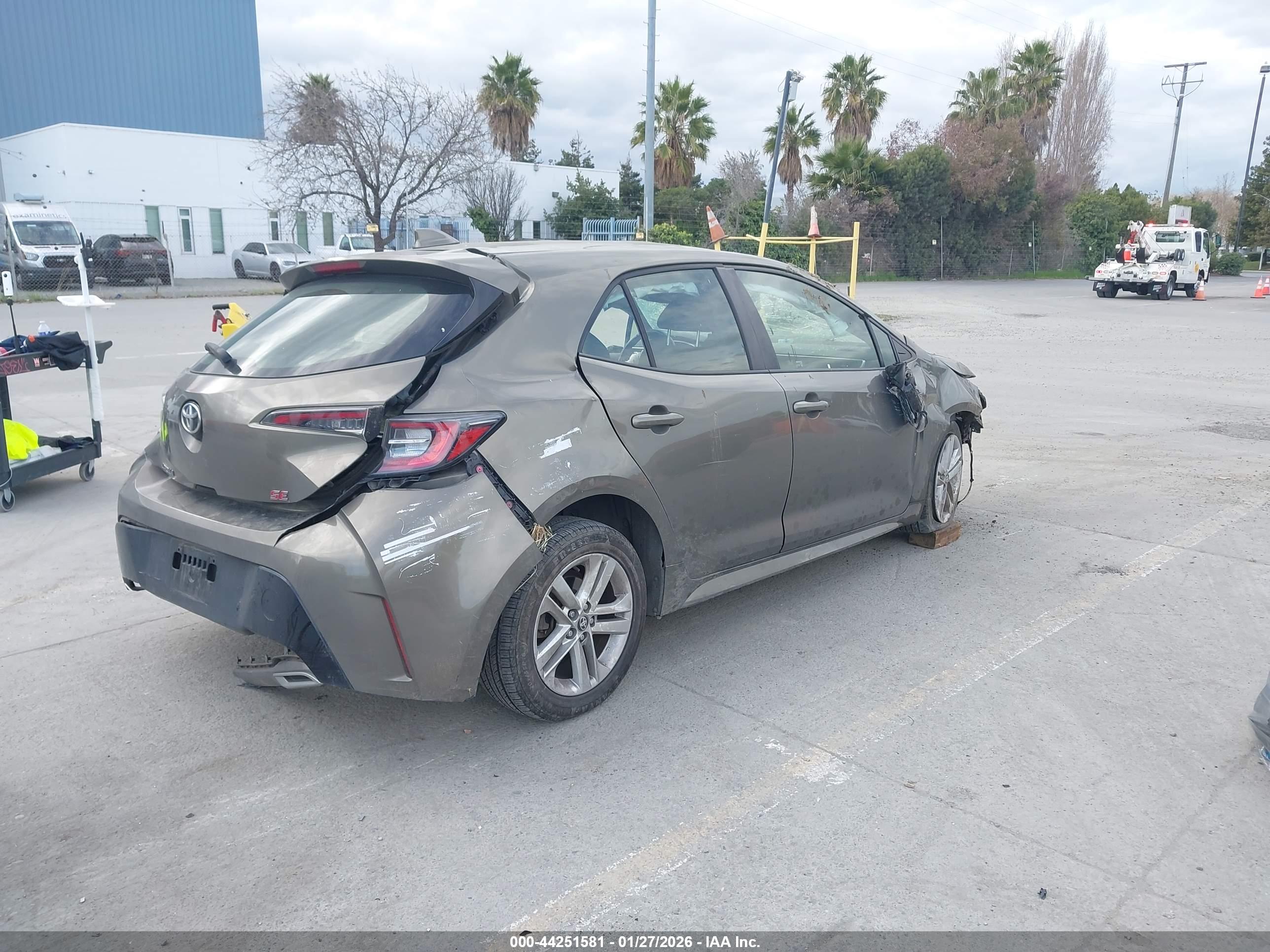 TOYOTA COROLLA image 4