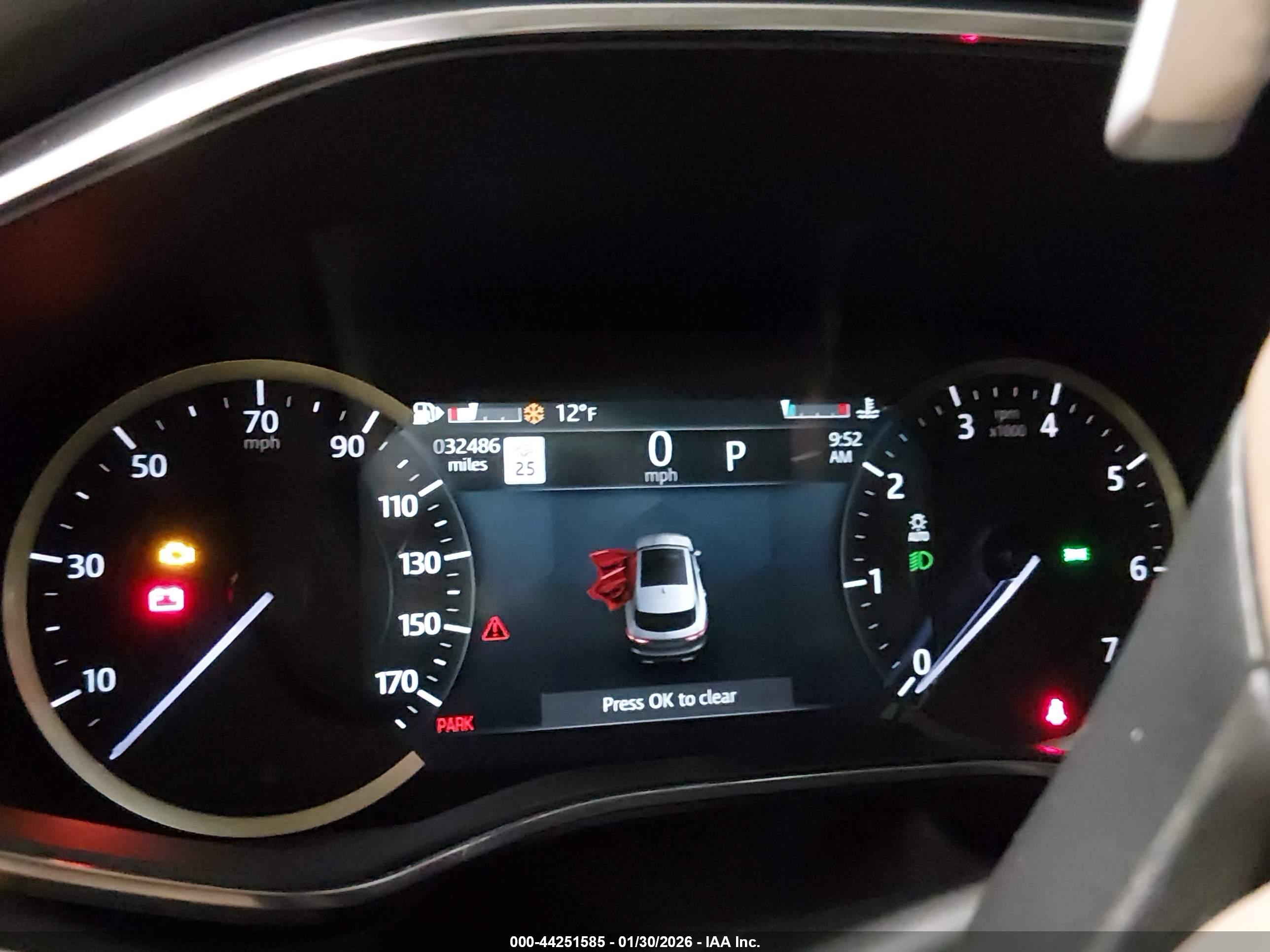 JAGUAR F-PACE image 7