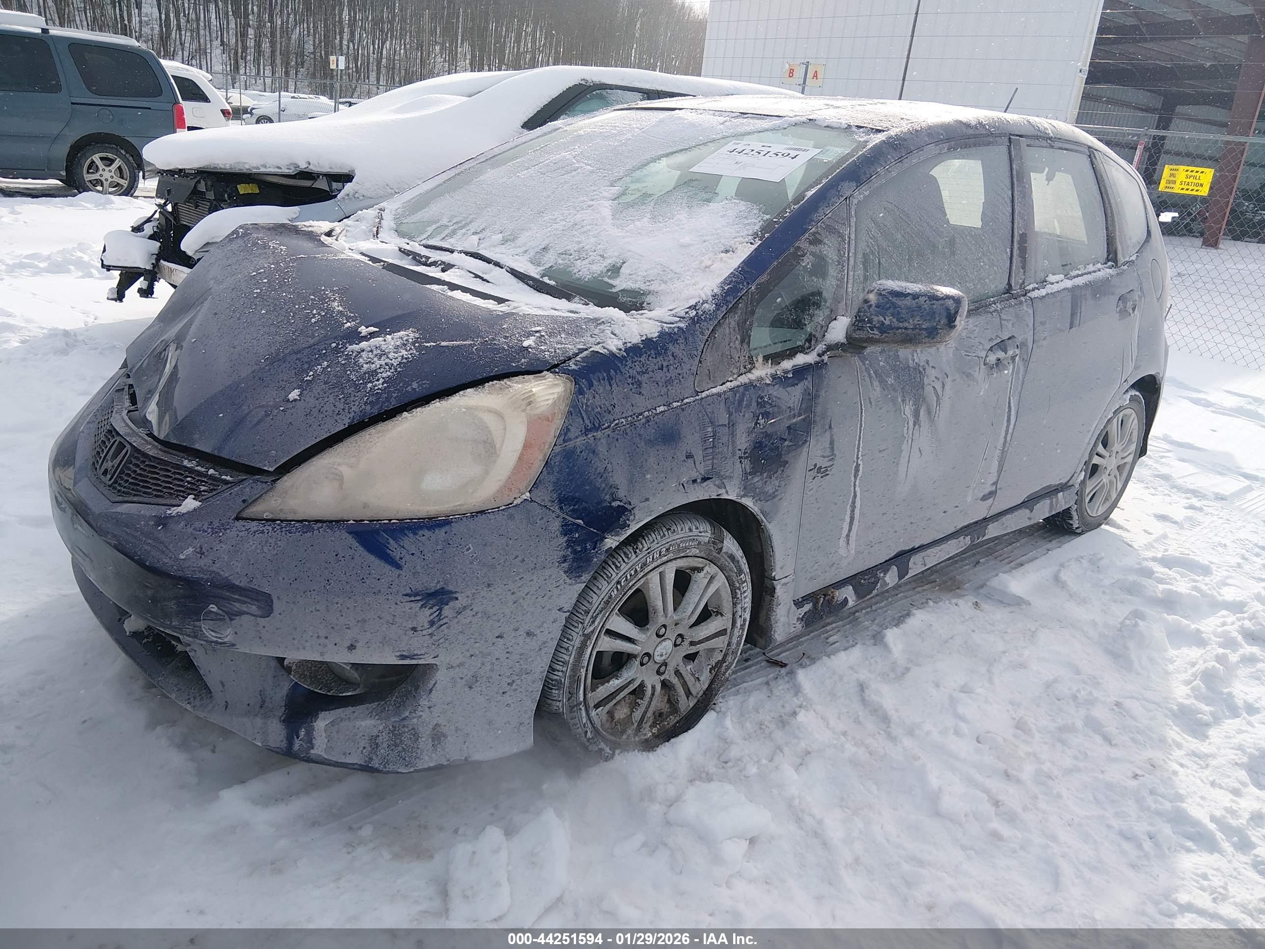 HONDA FIT image 2