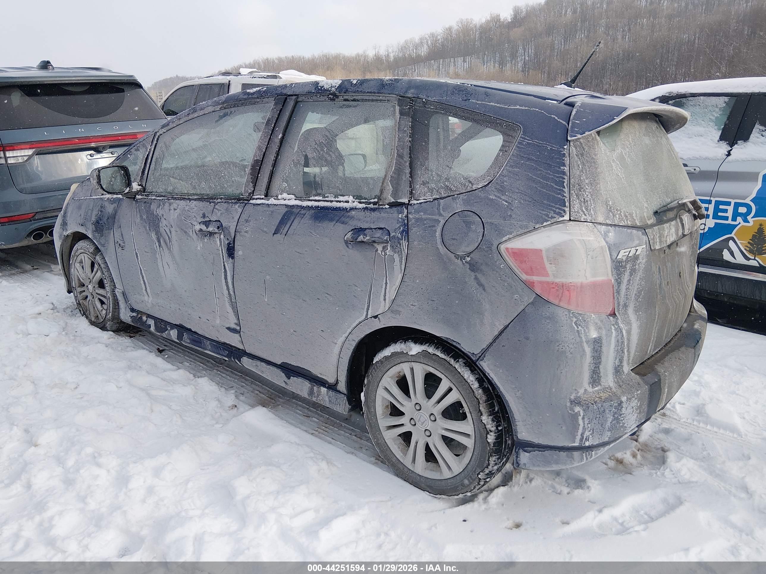 HONDA FIT image 3