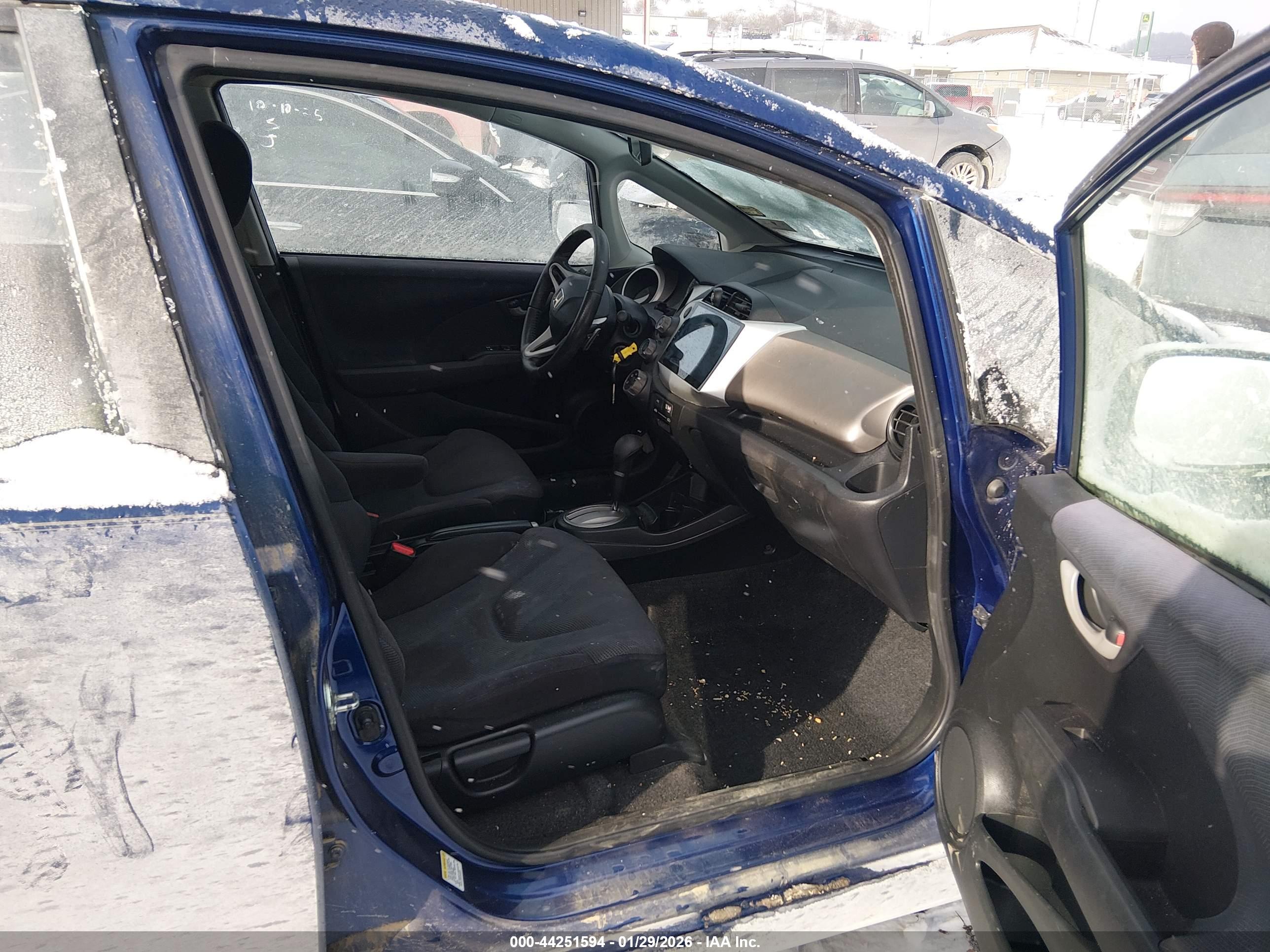 HONDA FIT image 5
