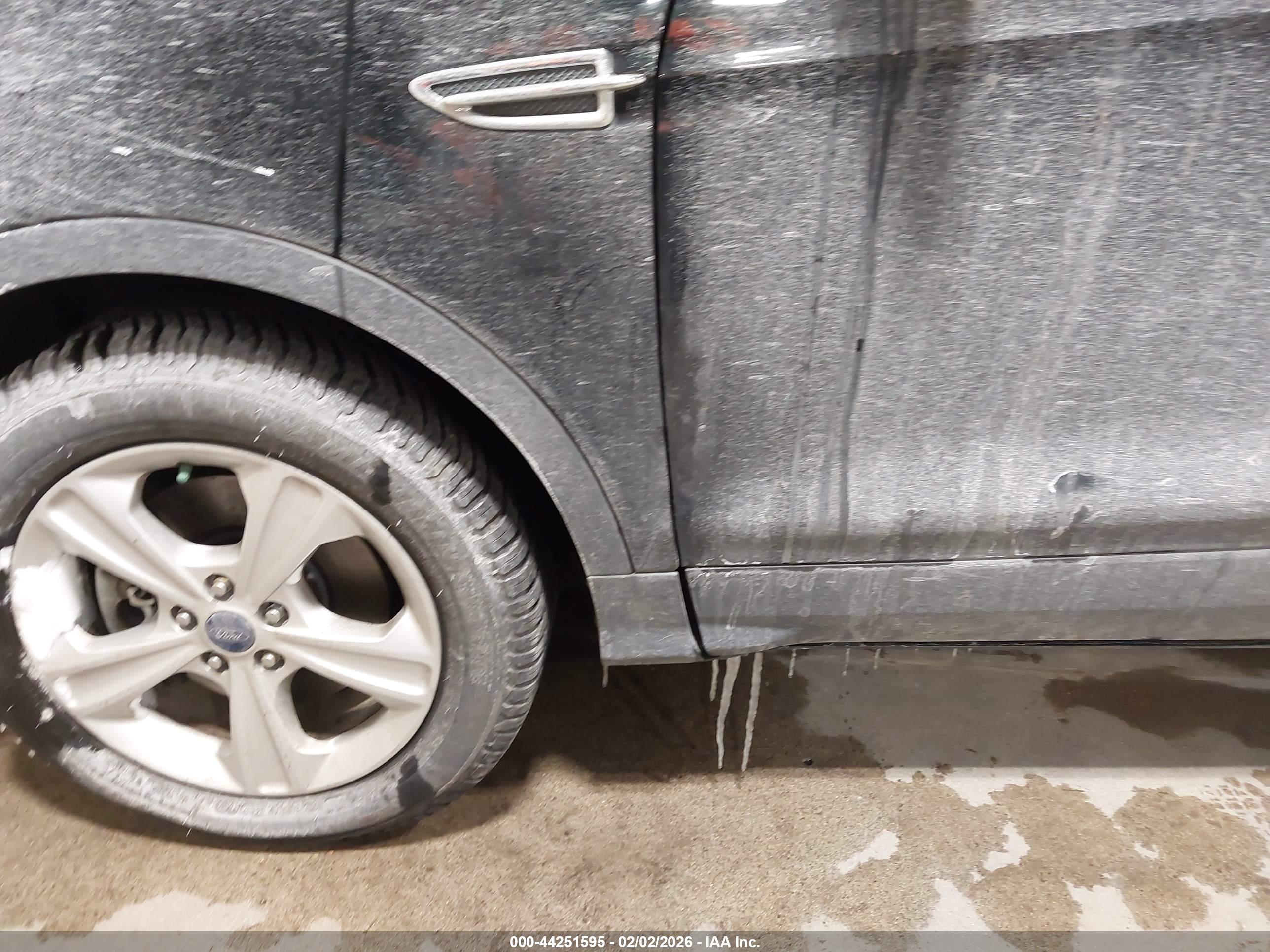 FORD ESCAPE image 6