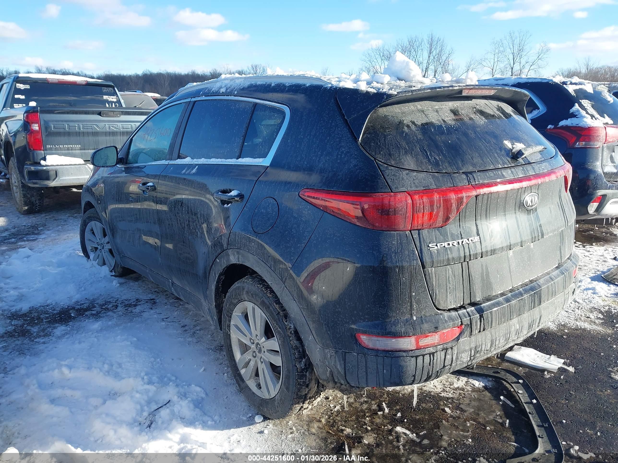KIA SPORTAGE image 3