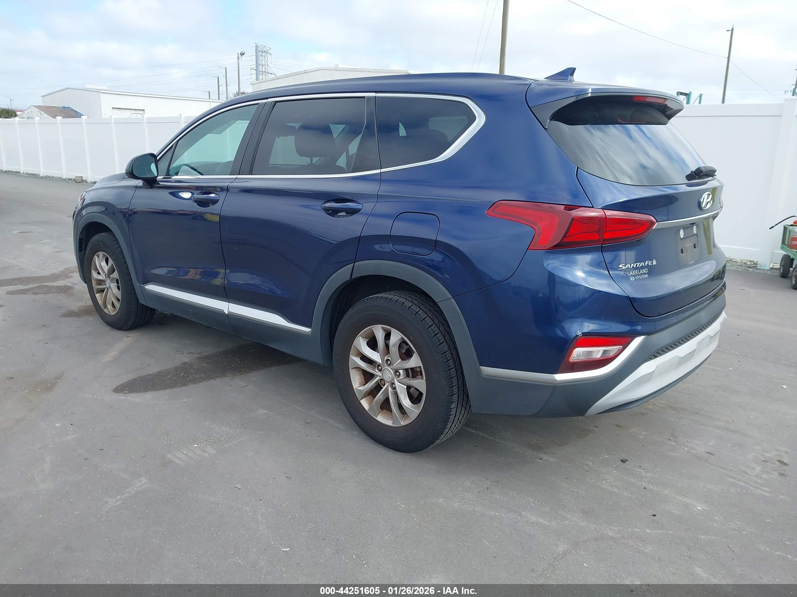 HYUNDAI SANTA image 3