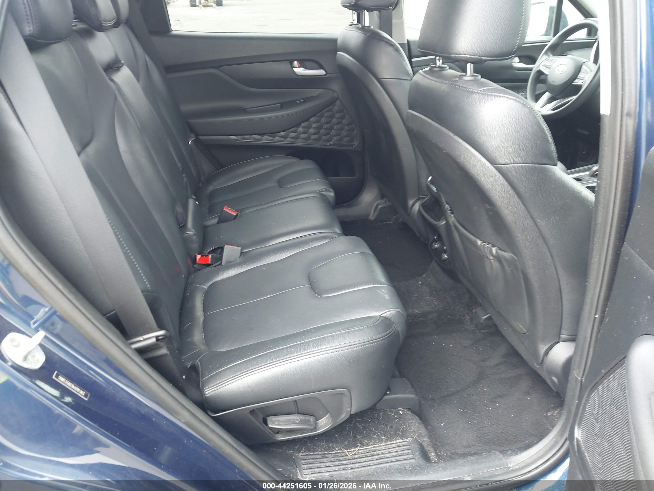 HYUNDAI SANTA image 8