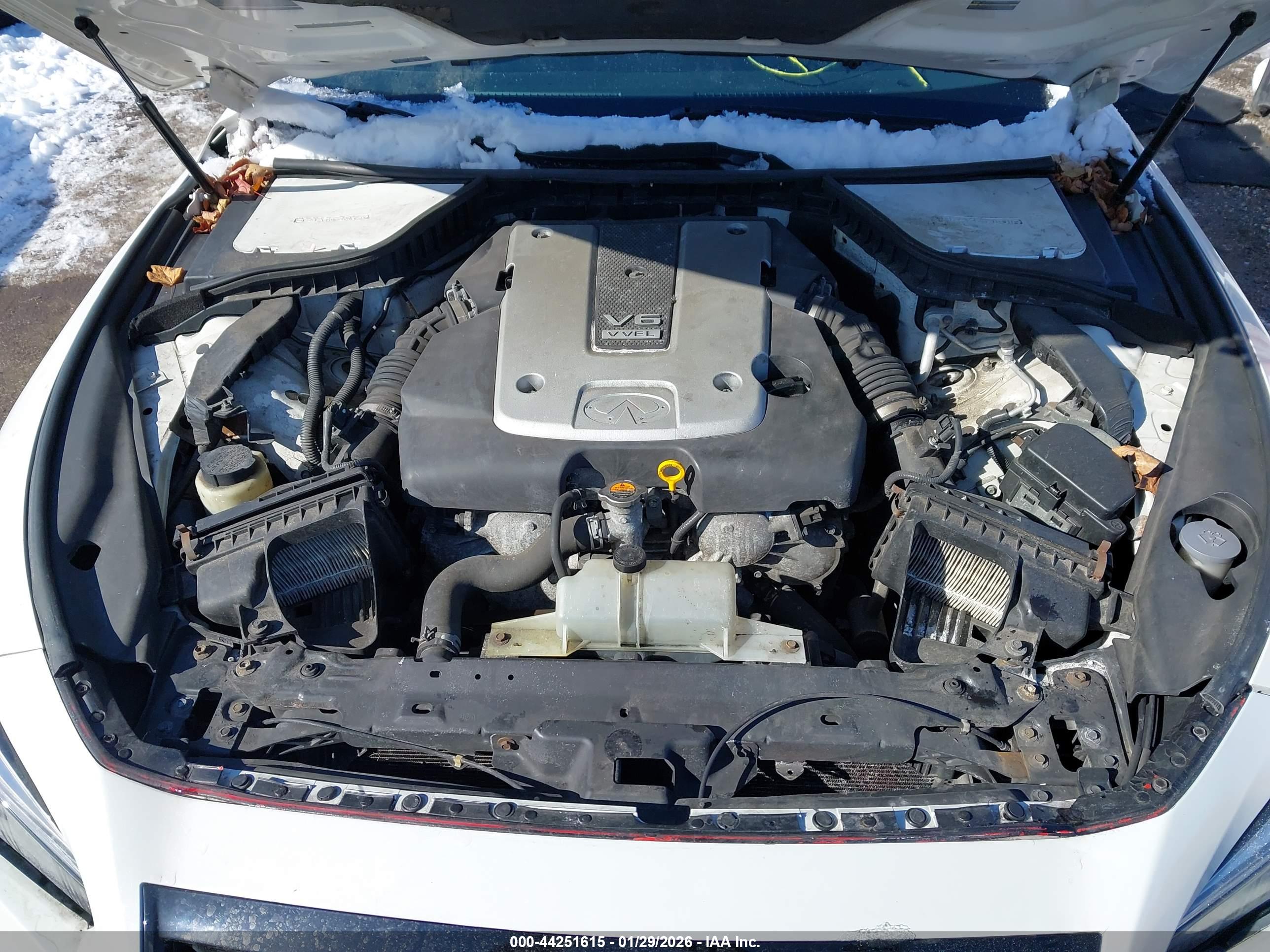 INFINITI Q50 image 10