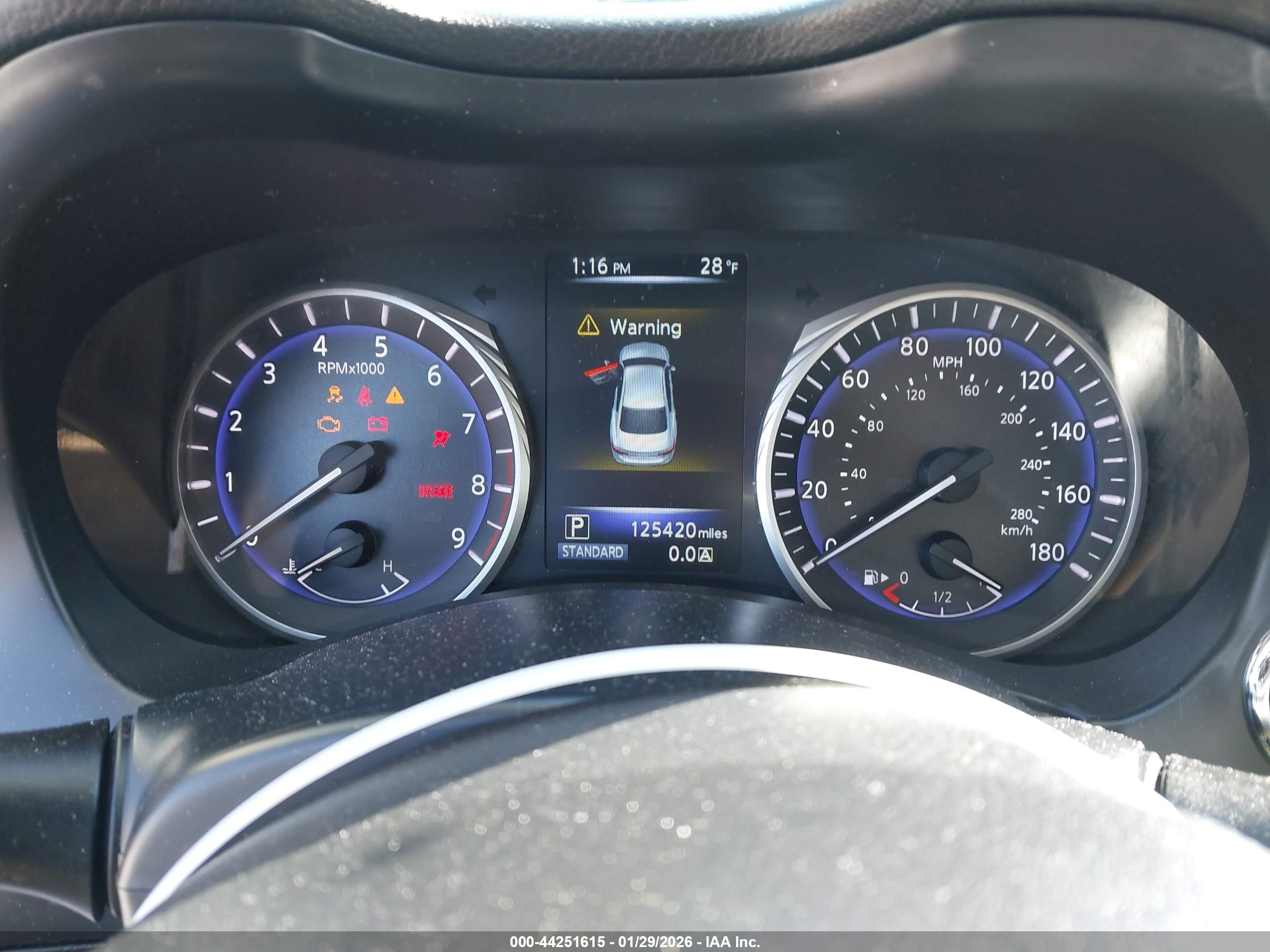 INFINITI Q50 image 7