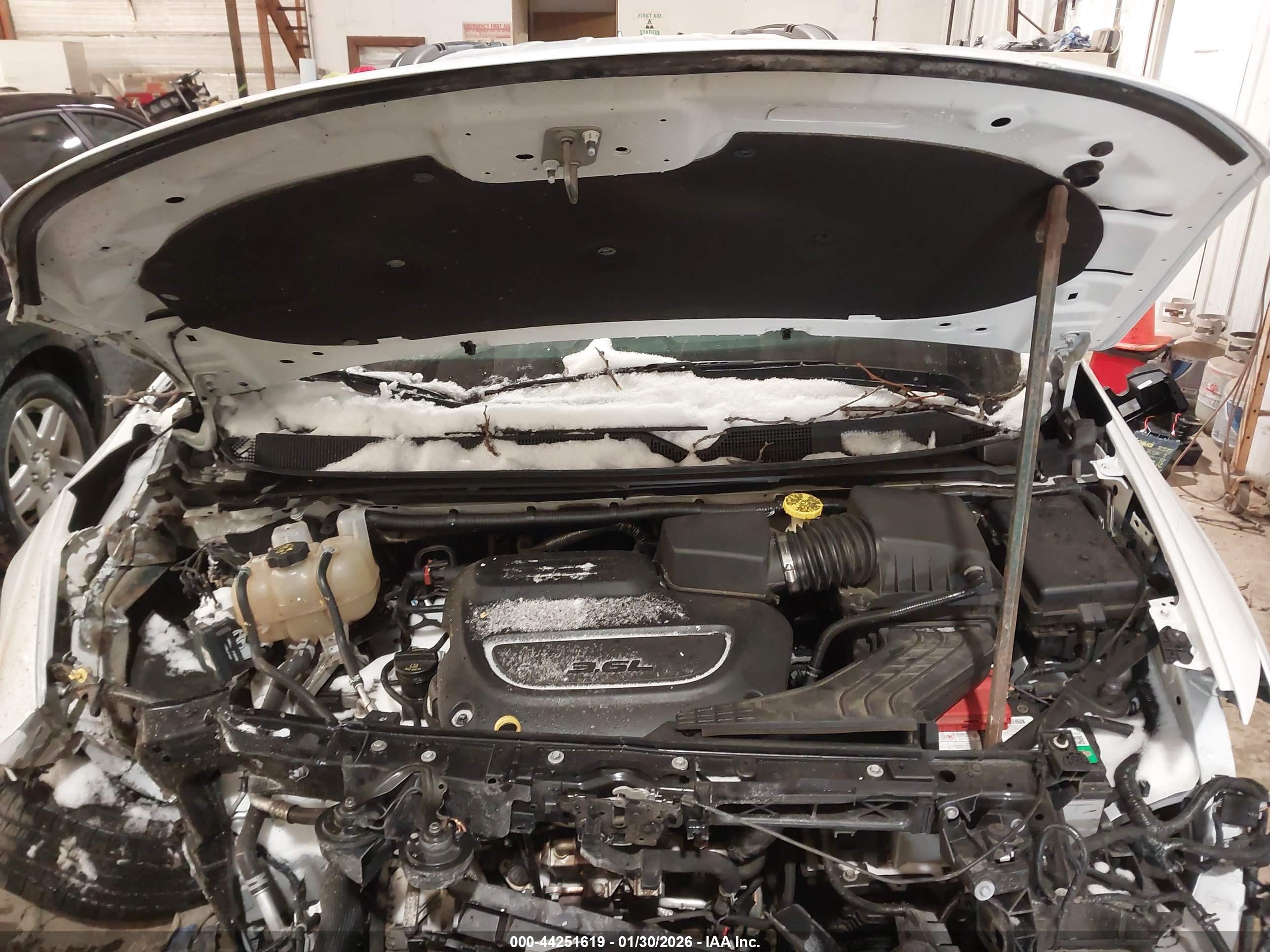 CHRYSLER VOYAGER image 10