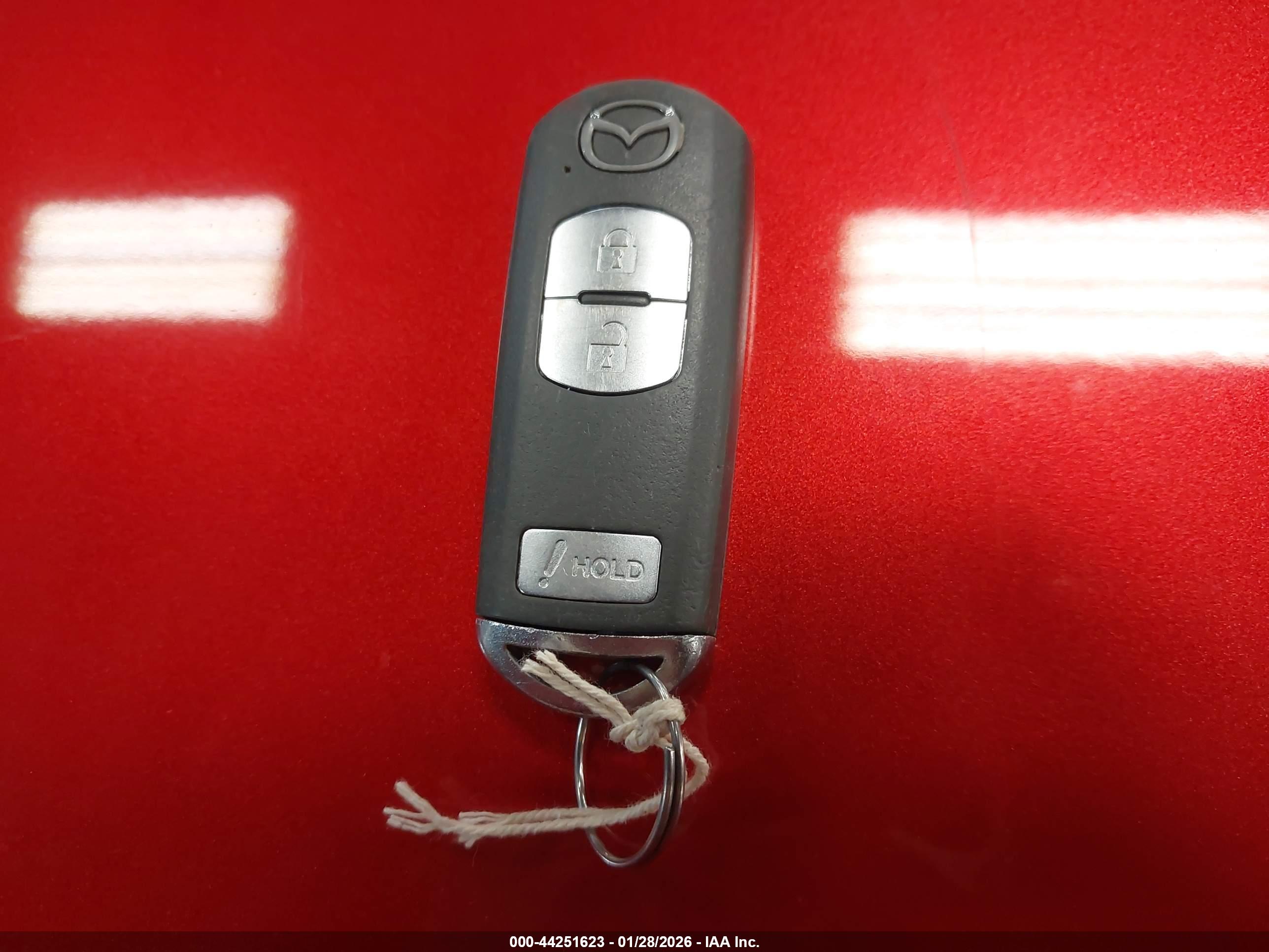 MAZDA MAZDA3 image 11