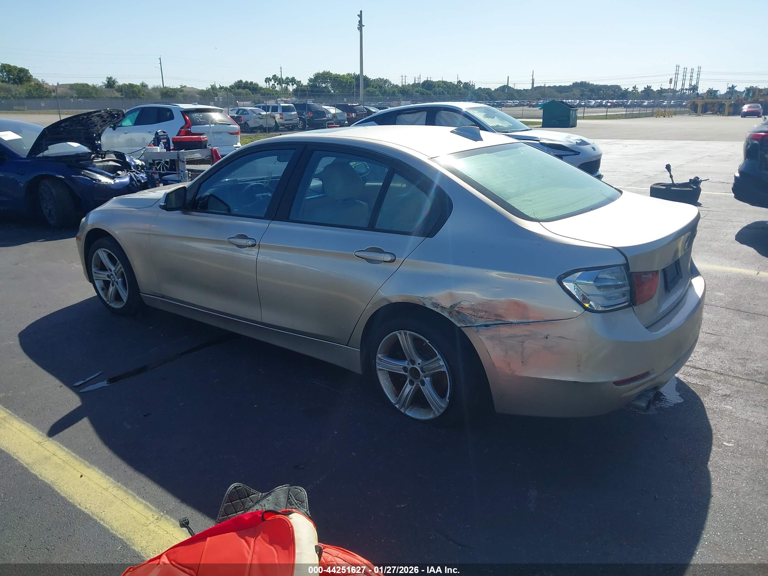 BMW 328I image 3