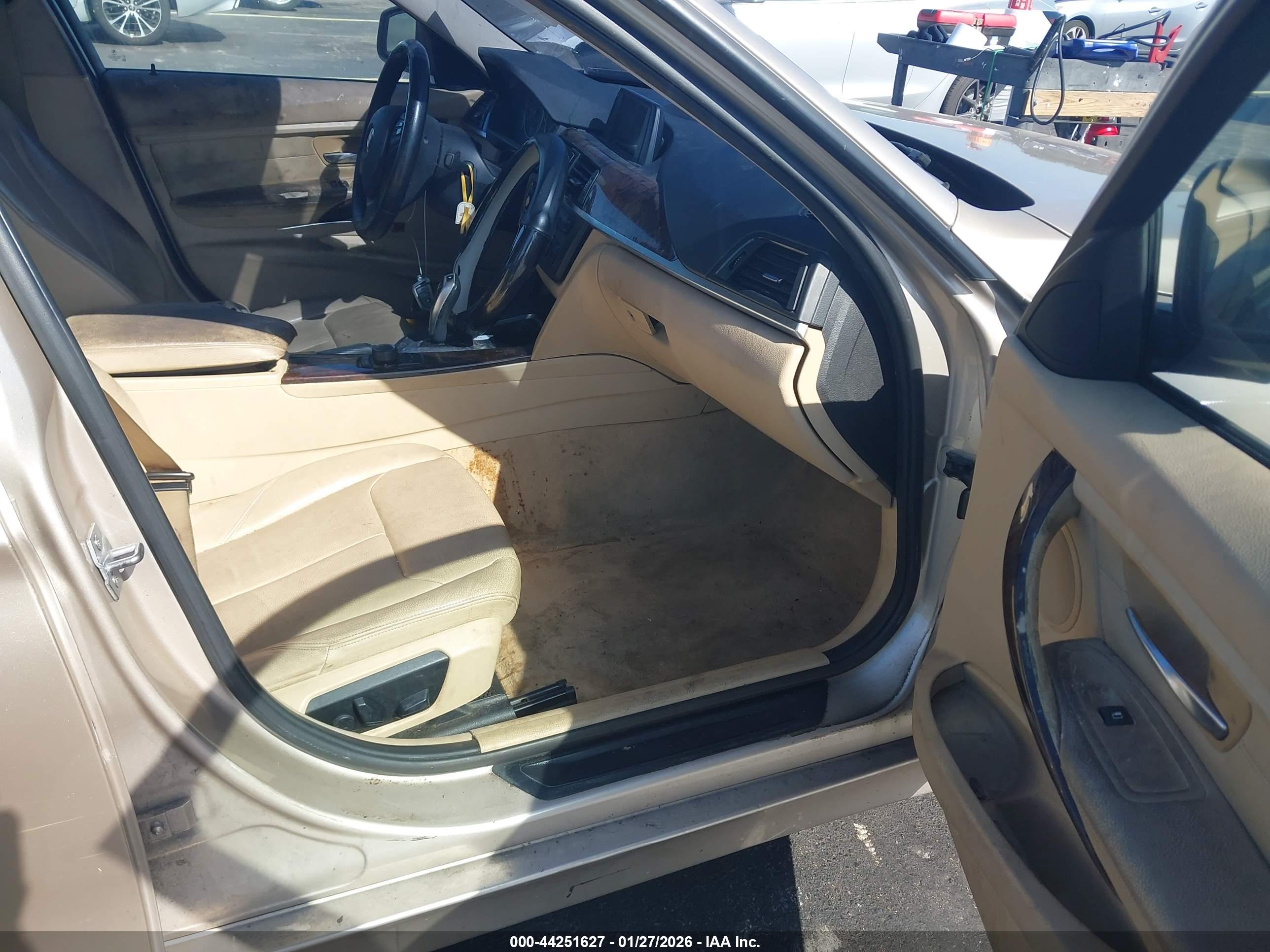 BMW 328I image 5