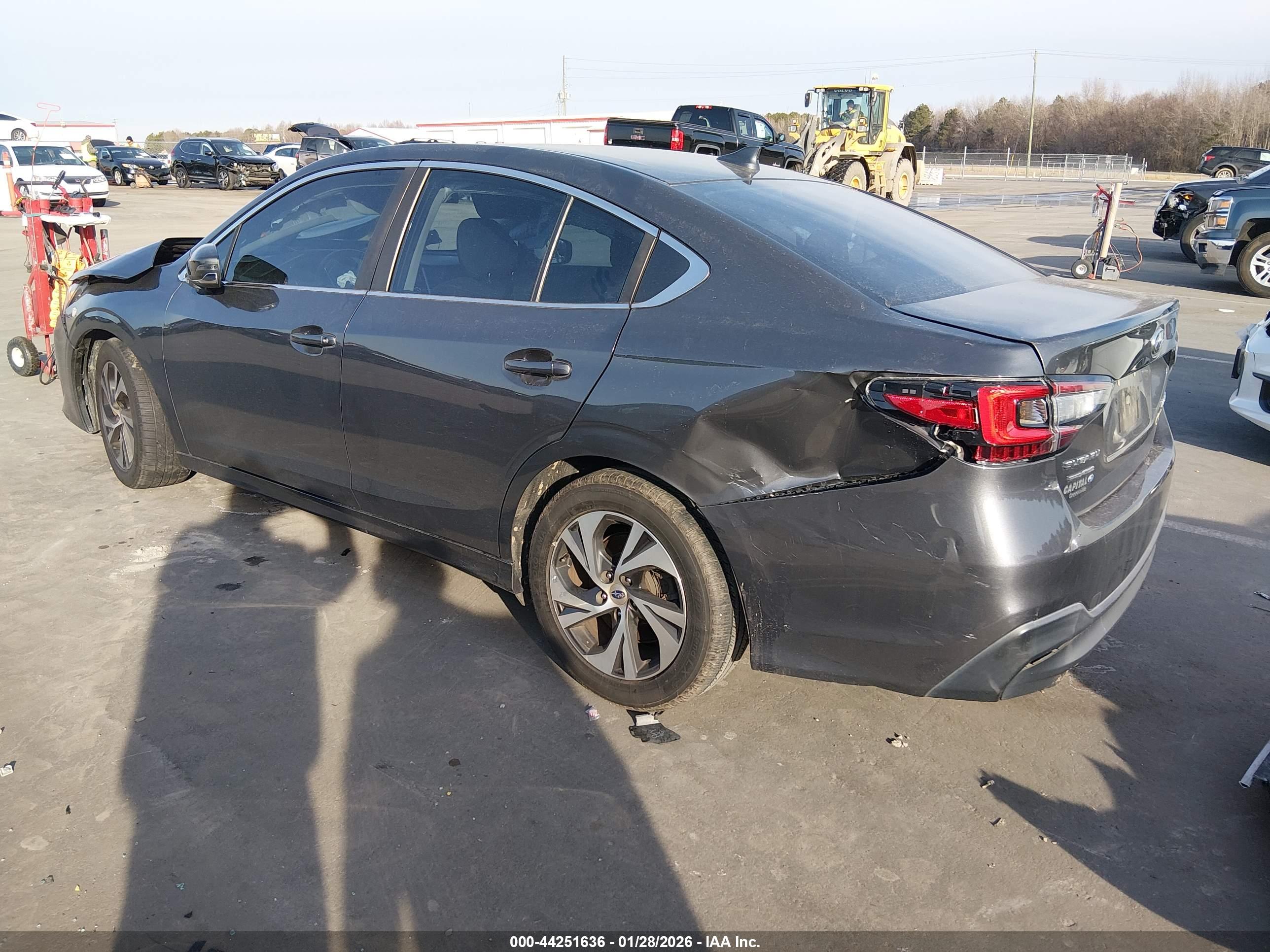 SUBARU LEGACY image 3