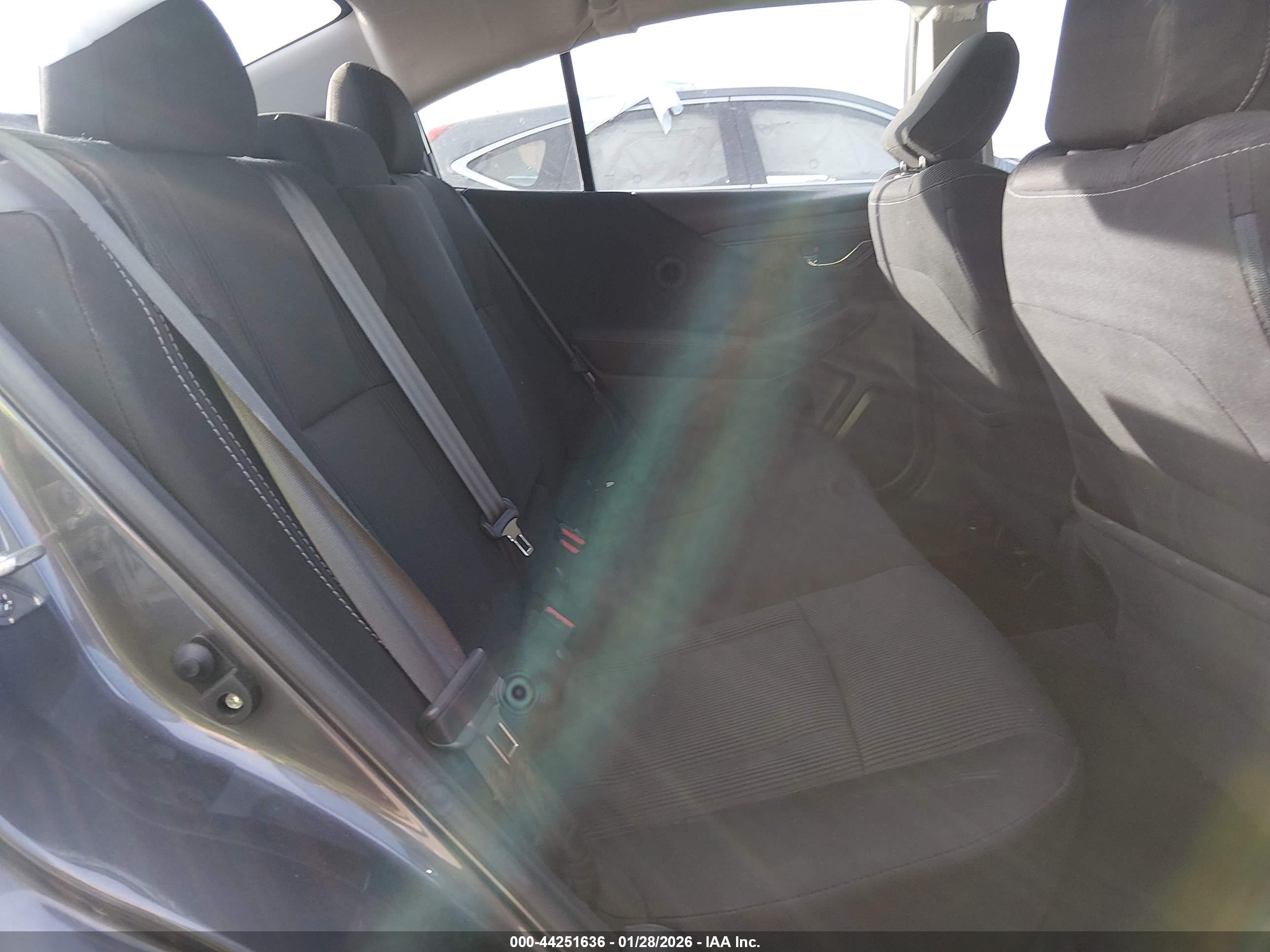 SUBARU LEGACY image 8