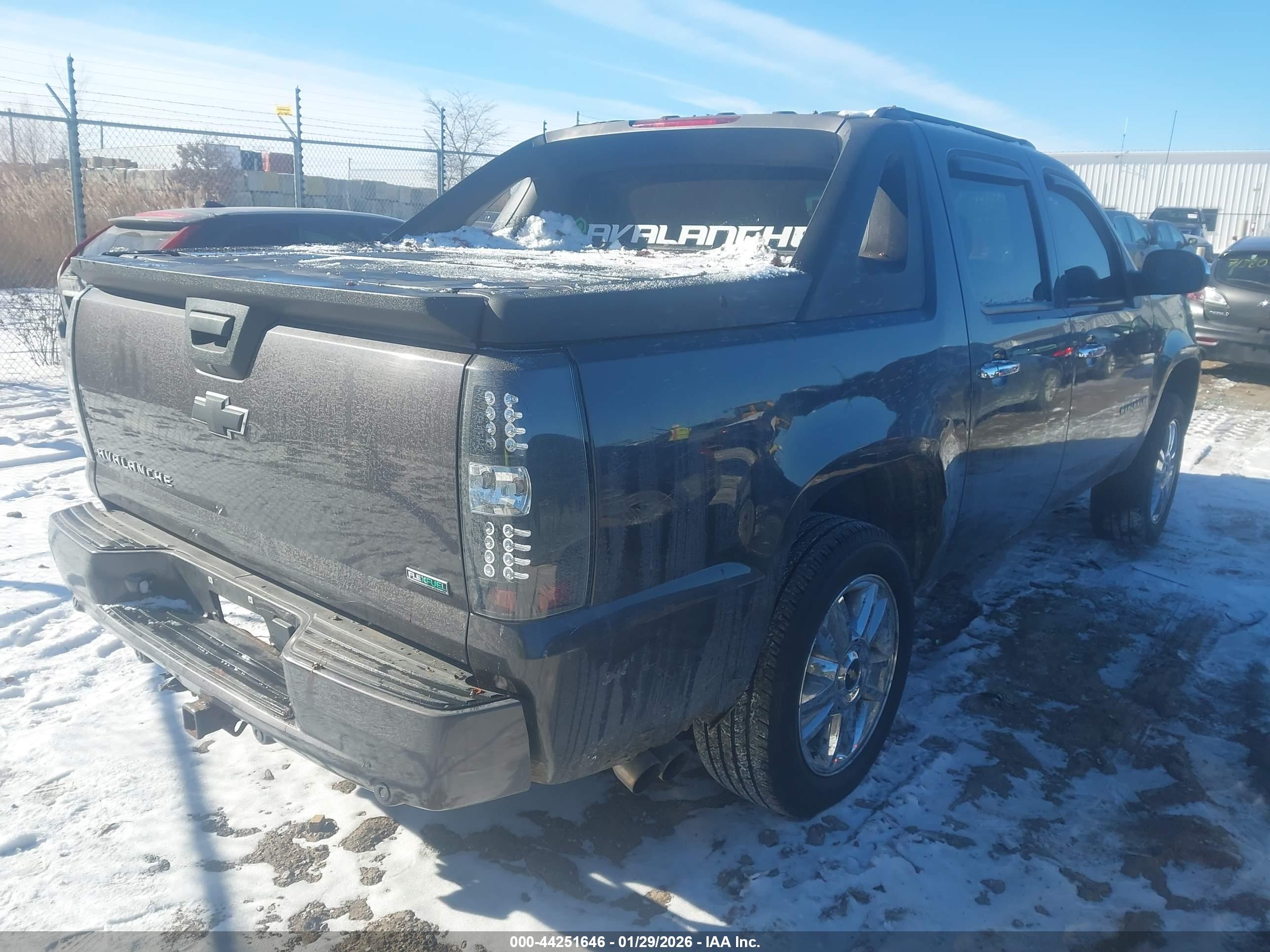 CHEVROLET AVALANCHE image 4