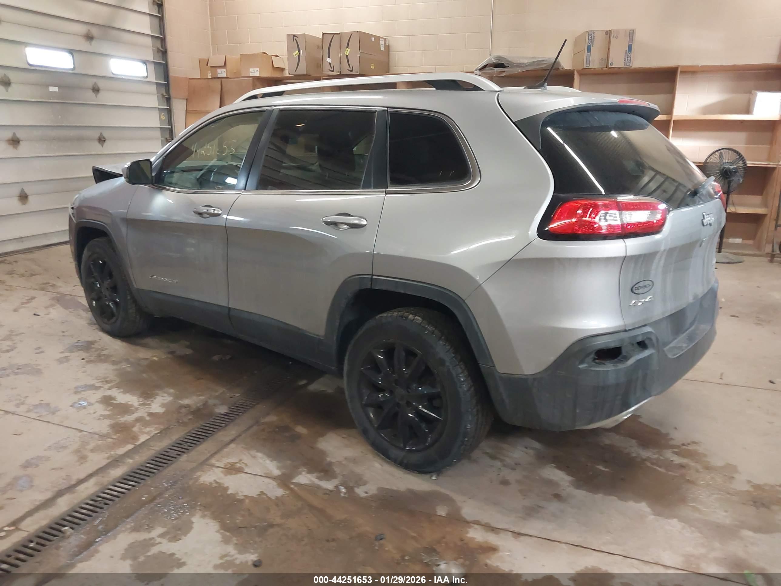 JEEP CHEROKEE image 3
