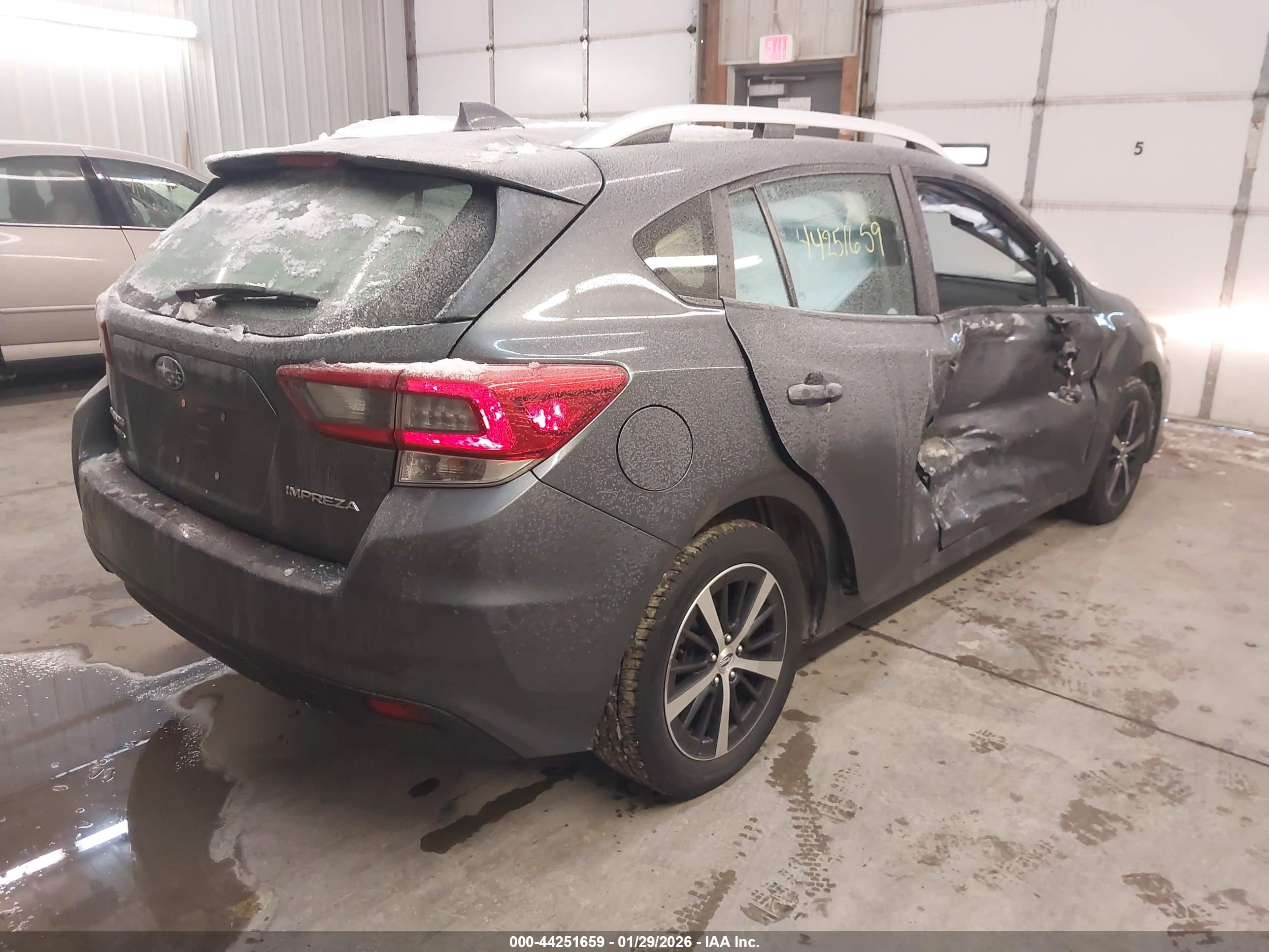 SUBARU IMPREZA image 4