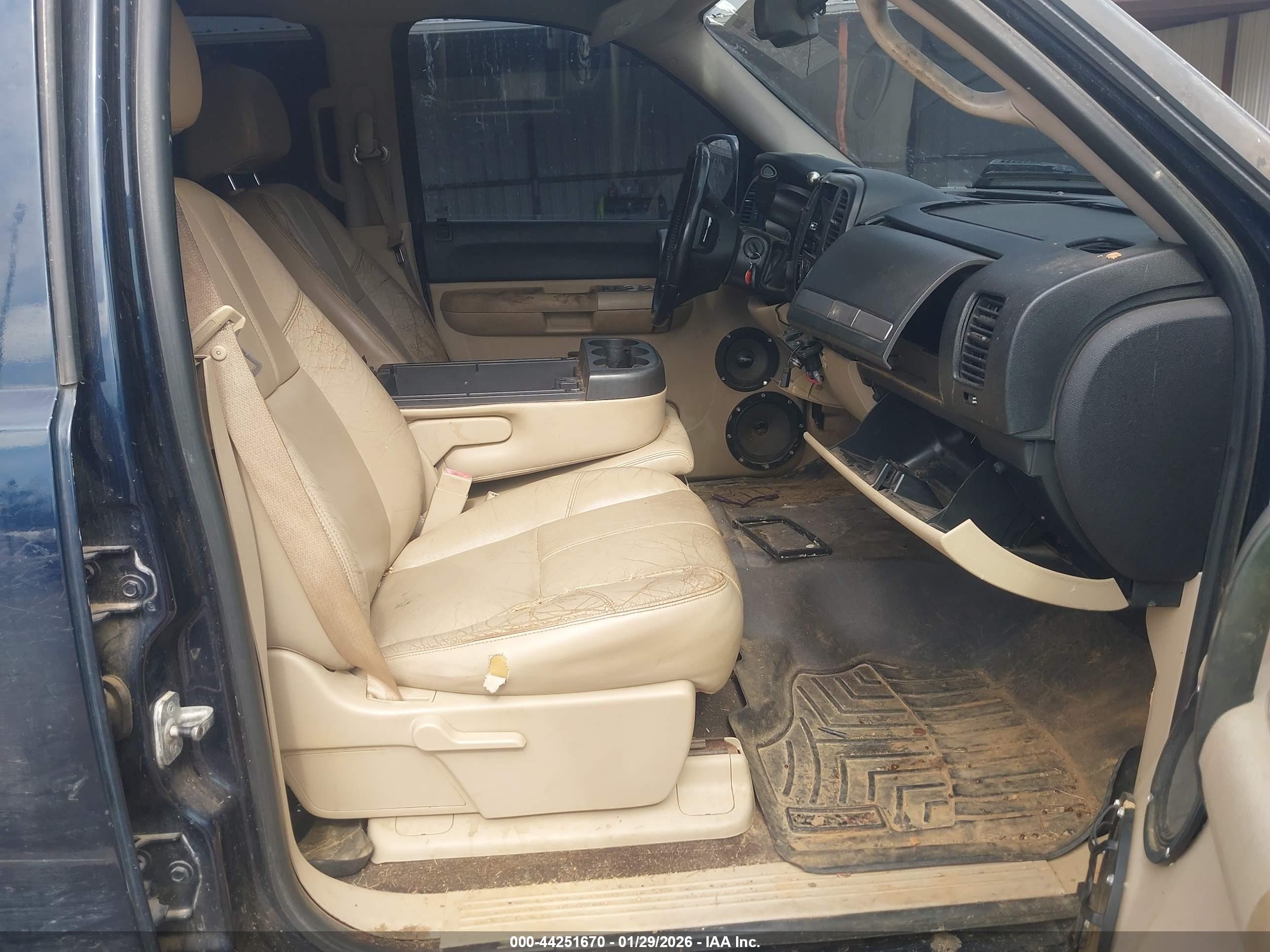 GMC SIERRA image 5