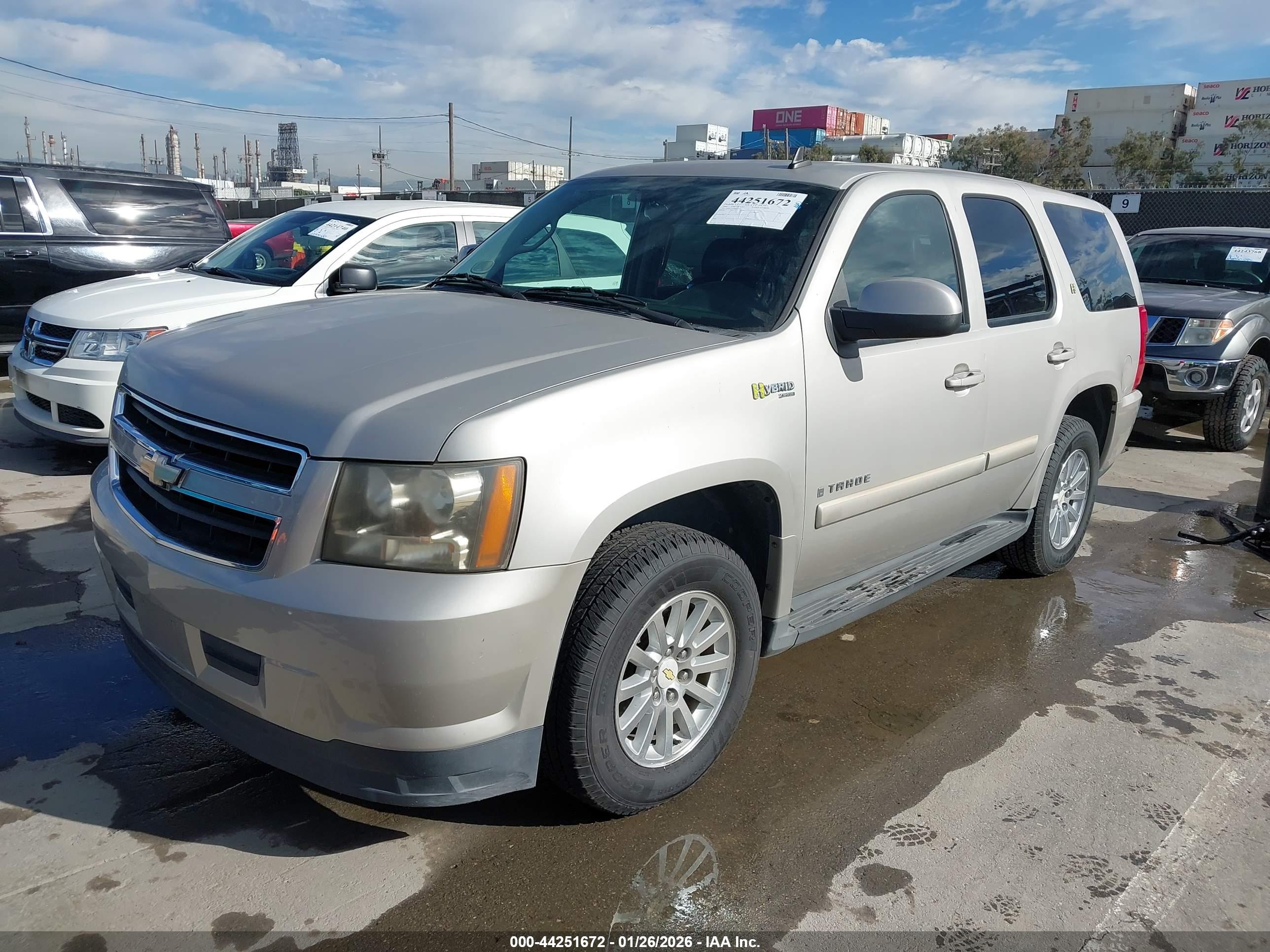 CHEVROLET TAHOE image 2
