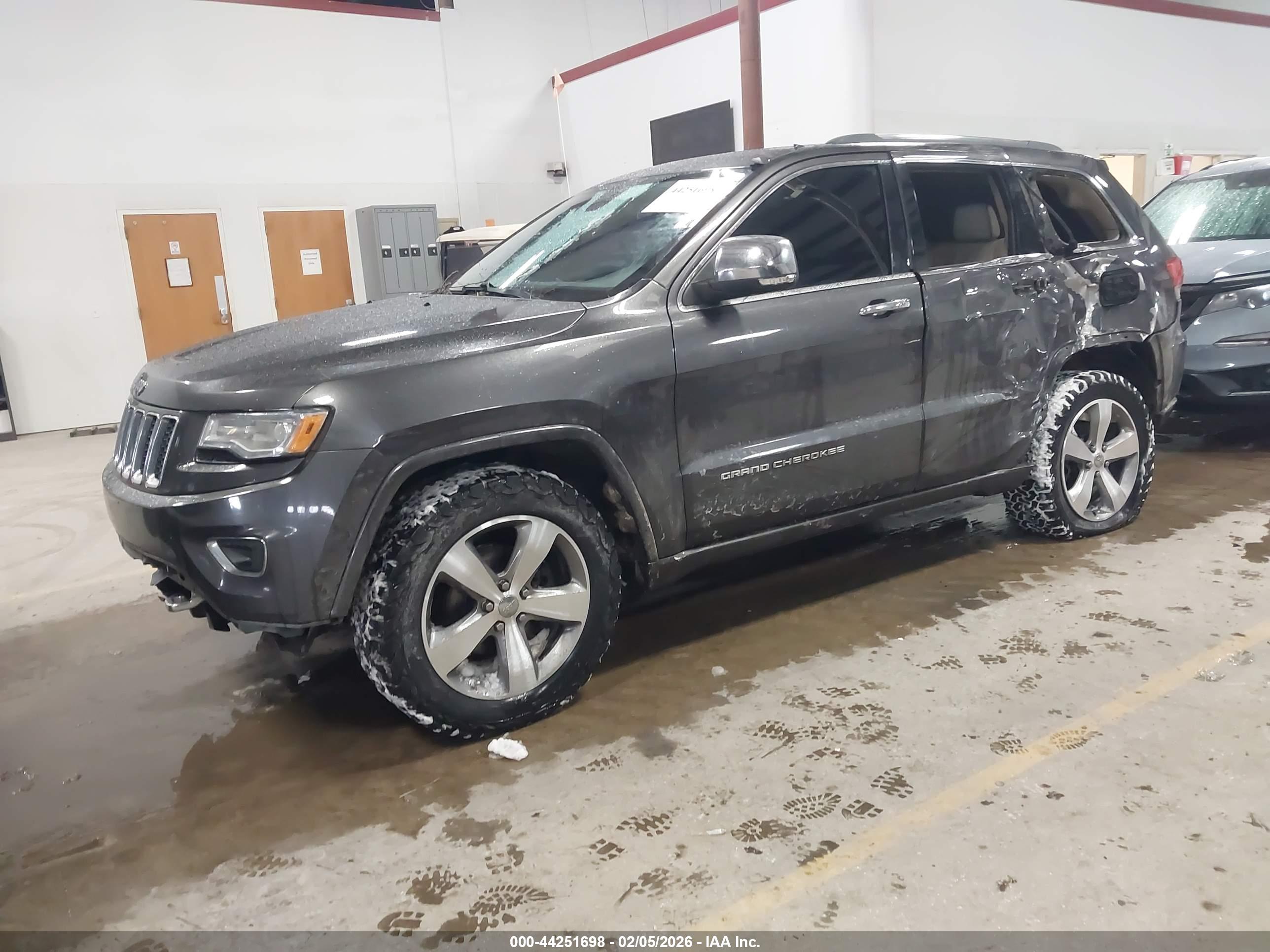 JEEP GRAND image 2