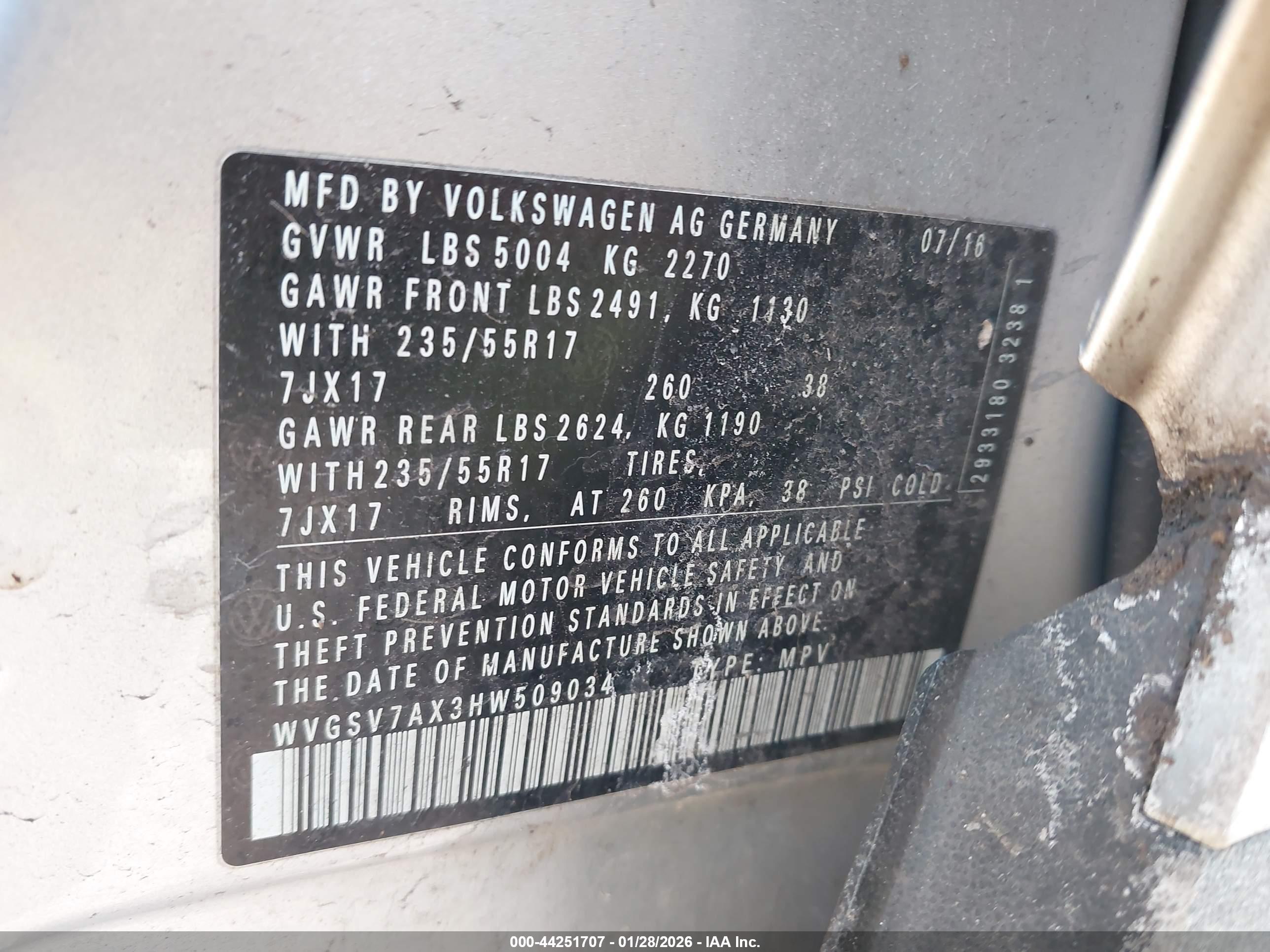 VOLKSWAGEN TIGUAN image 9