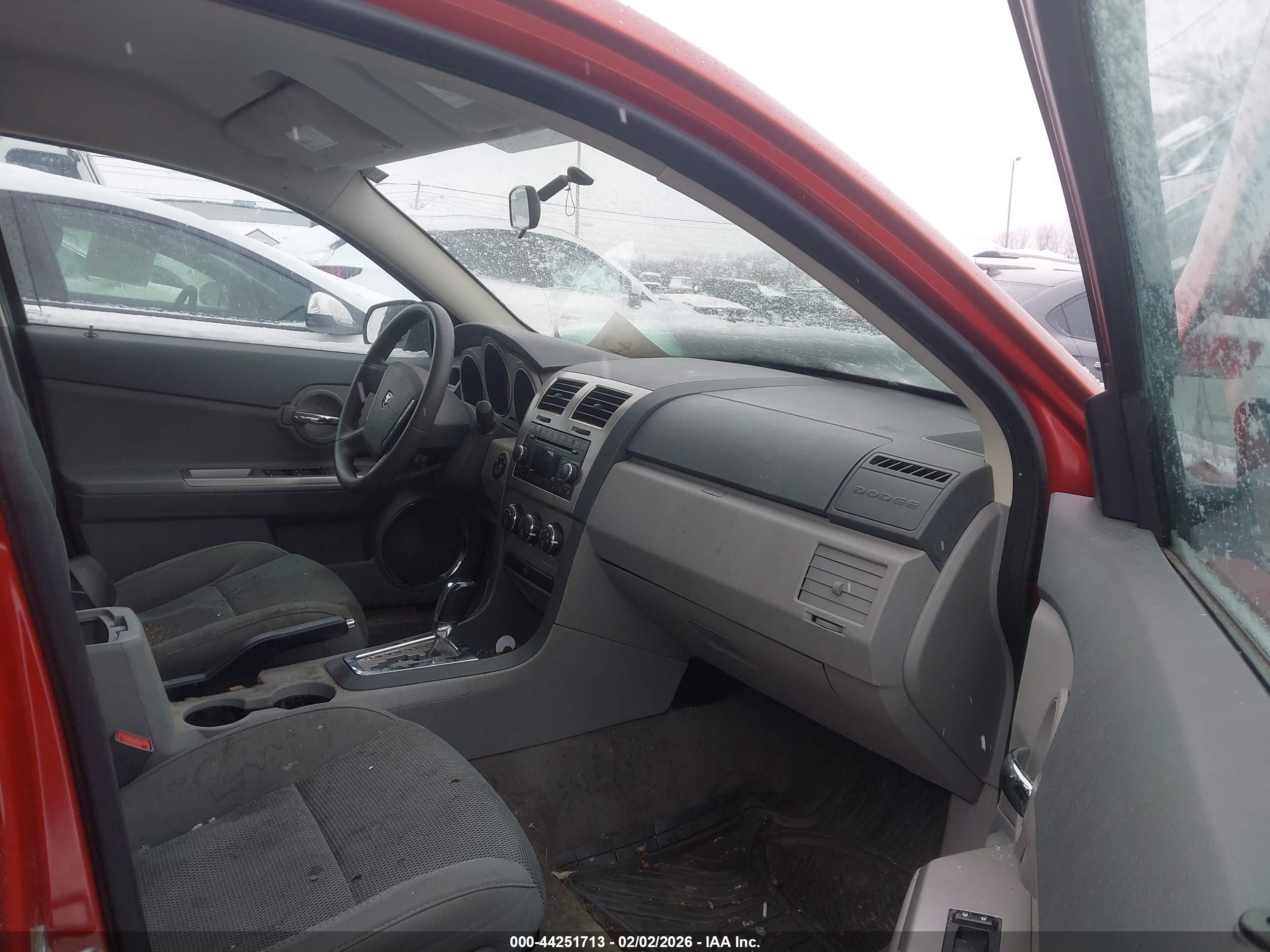 DODGE AVENGER image 5