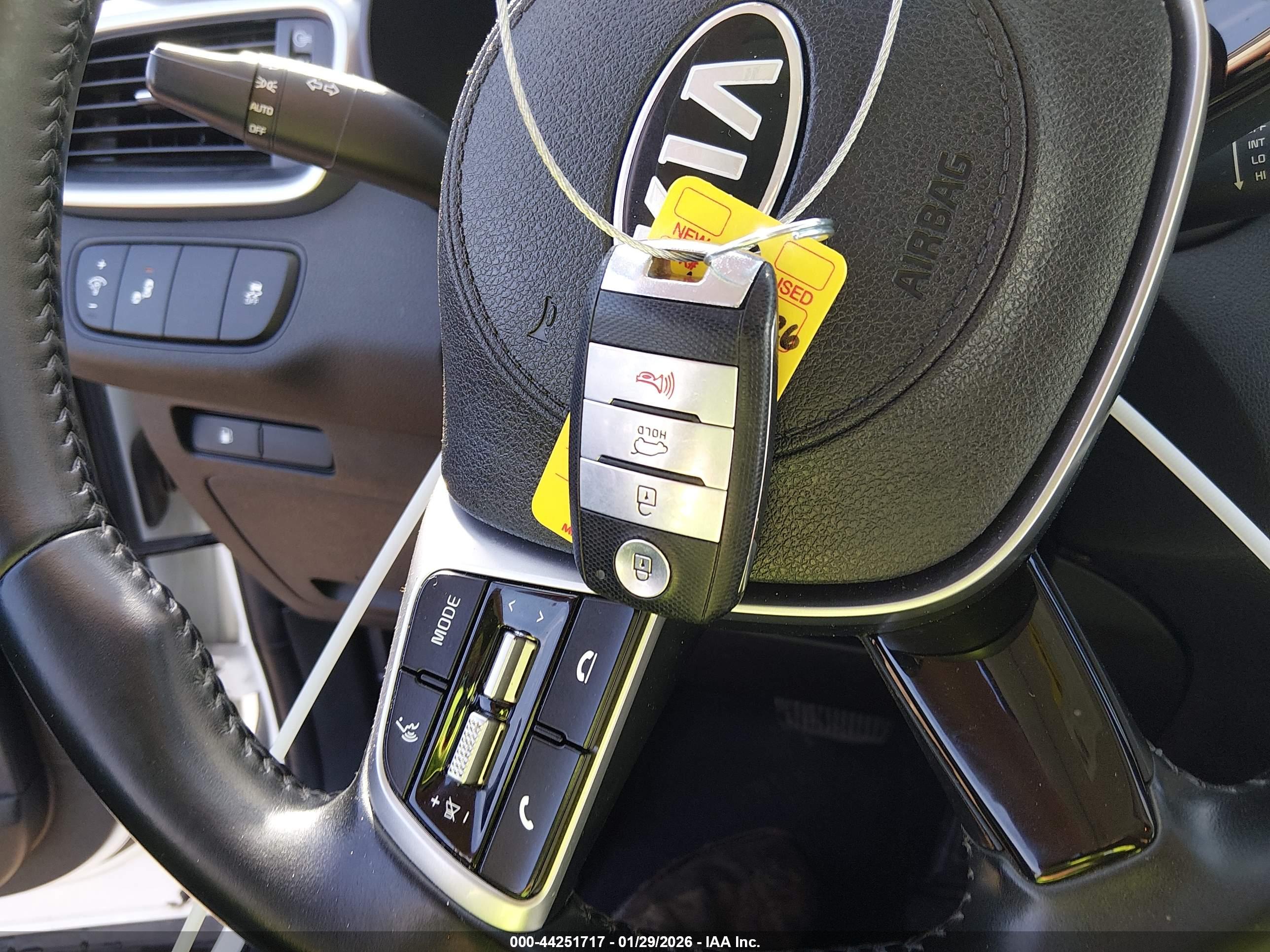 KIA SORENTO image 11